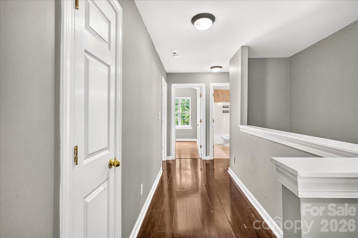 6410 Castlewynd Court — Charlotte