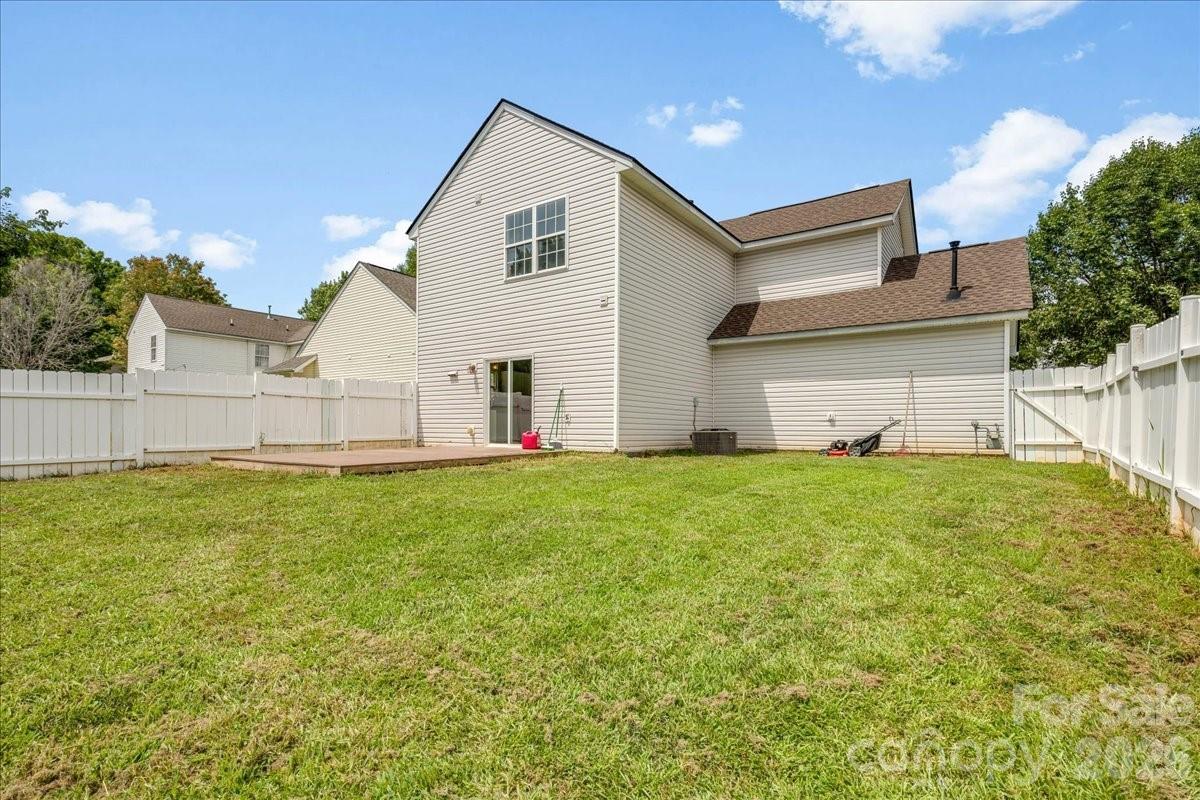 6410 Castlewynd Court — Charlotte