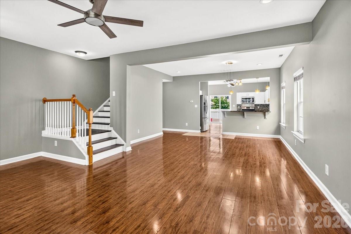 6410 Castlewynd Court — Charlotte