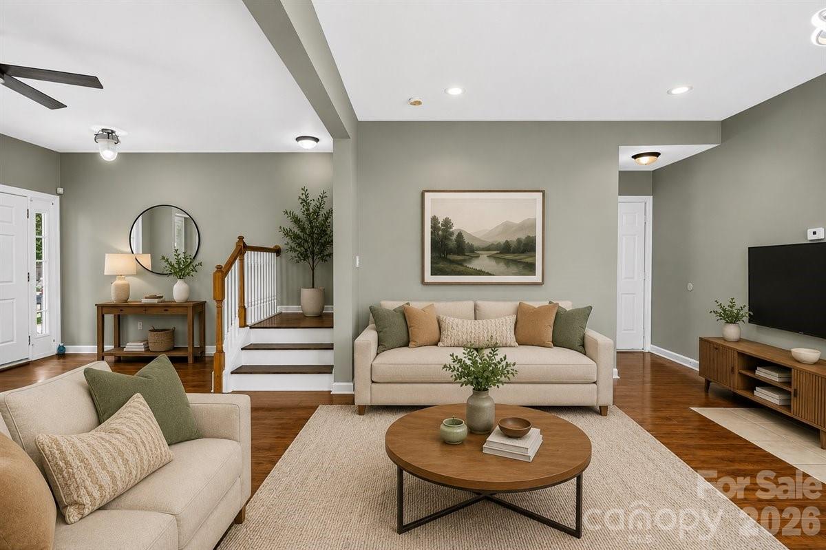 6410 Castlewynd Court — Charlotte