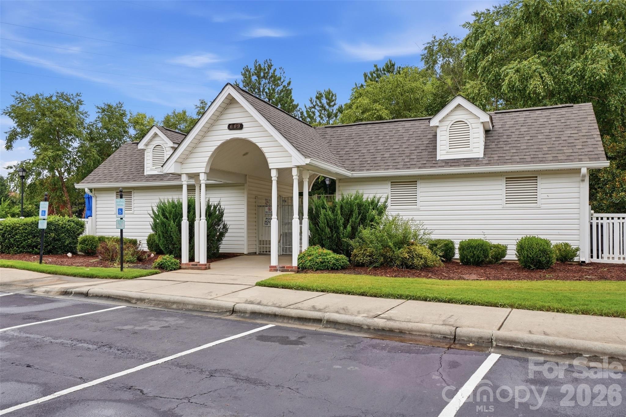 774 Rock Lake Glen — Fort Mill