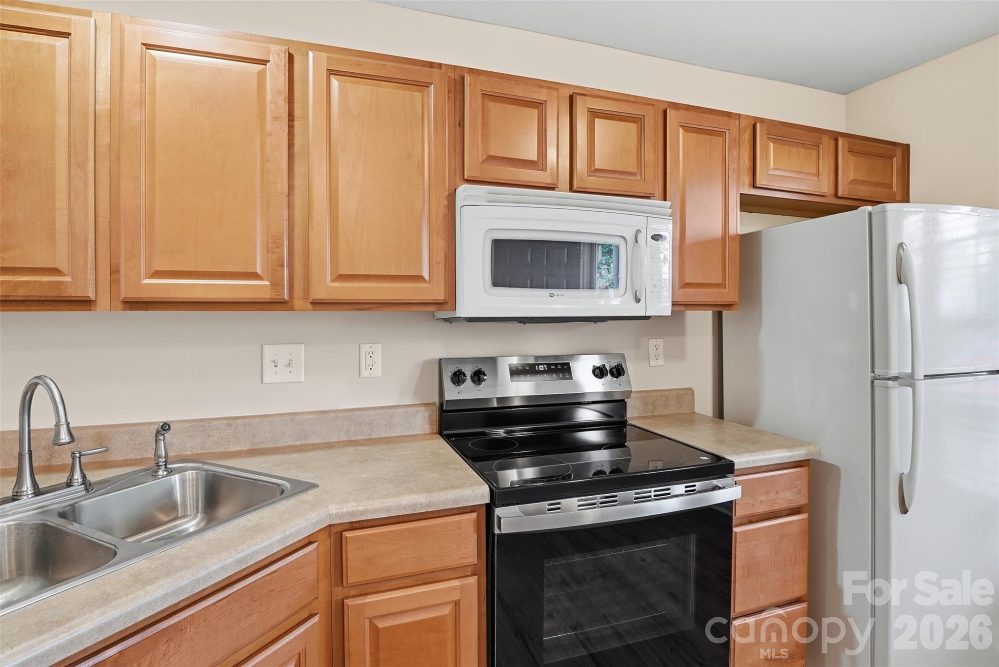 774 Rock Lake Glen — Fort Mill
