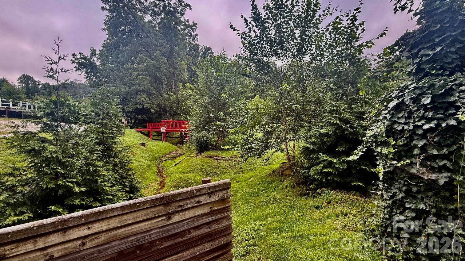 5 Northlake Drive — Weaverville