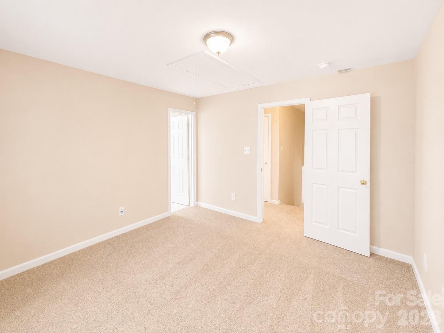 6417 Spanish Moss Lane — Charlotte