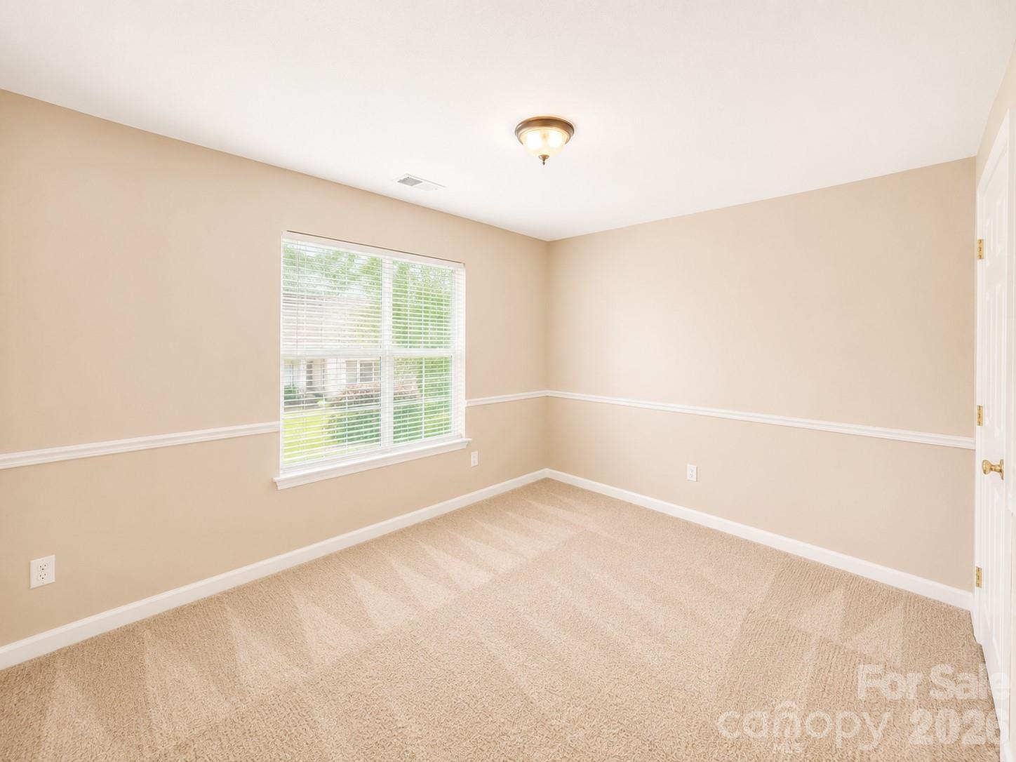 6417 Spanish Moss Lane — Charlotte