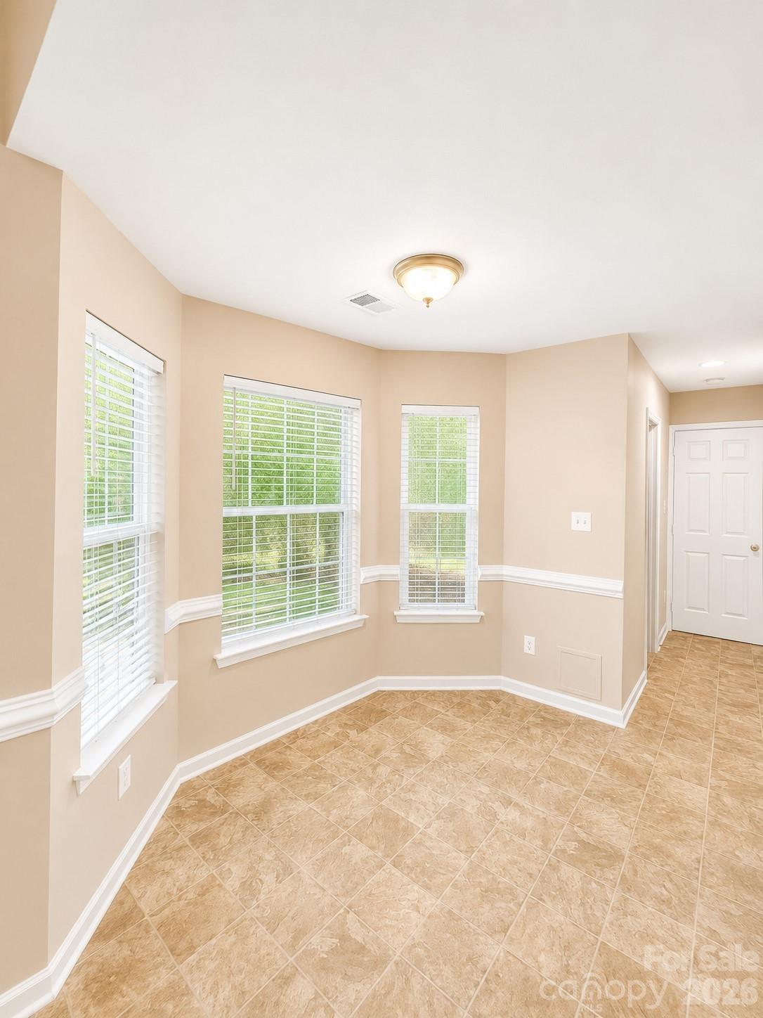 6417 Spanish Moss Lane — Charlotte