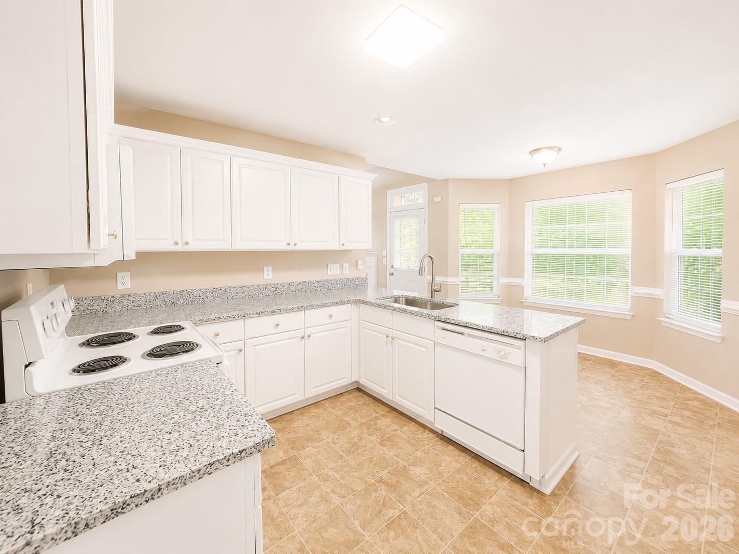 6417 Spanish Moss Lane — Charlotte