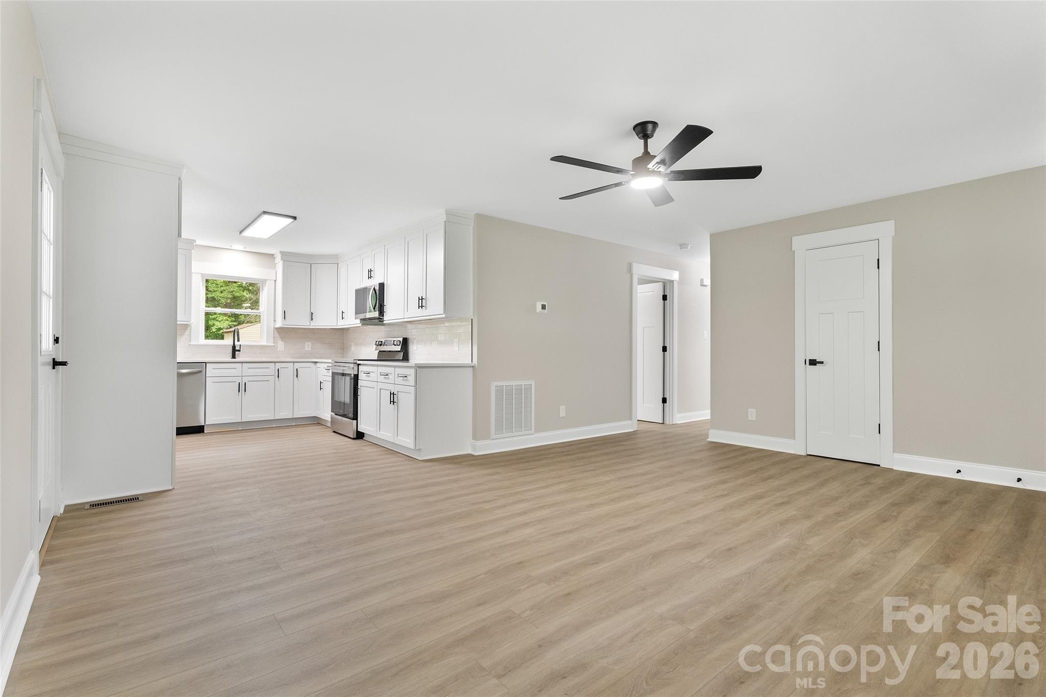 3533 Amity Hill Road — Statesville
