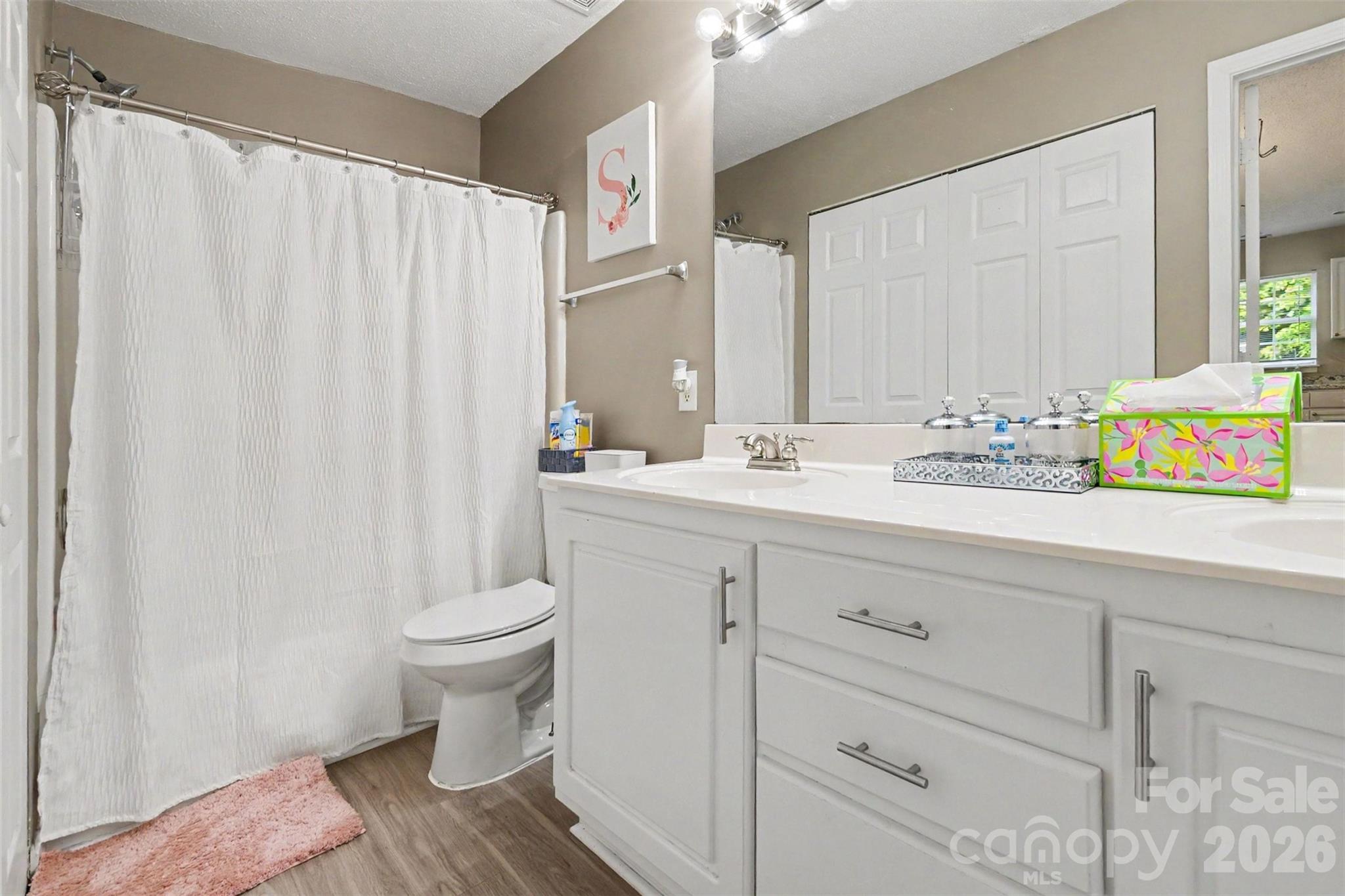 5845 Cougar Lane — Charlotte