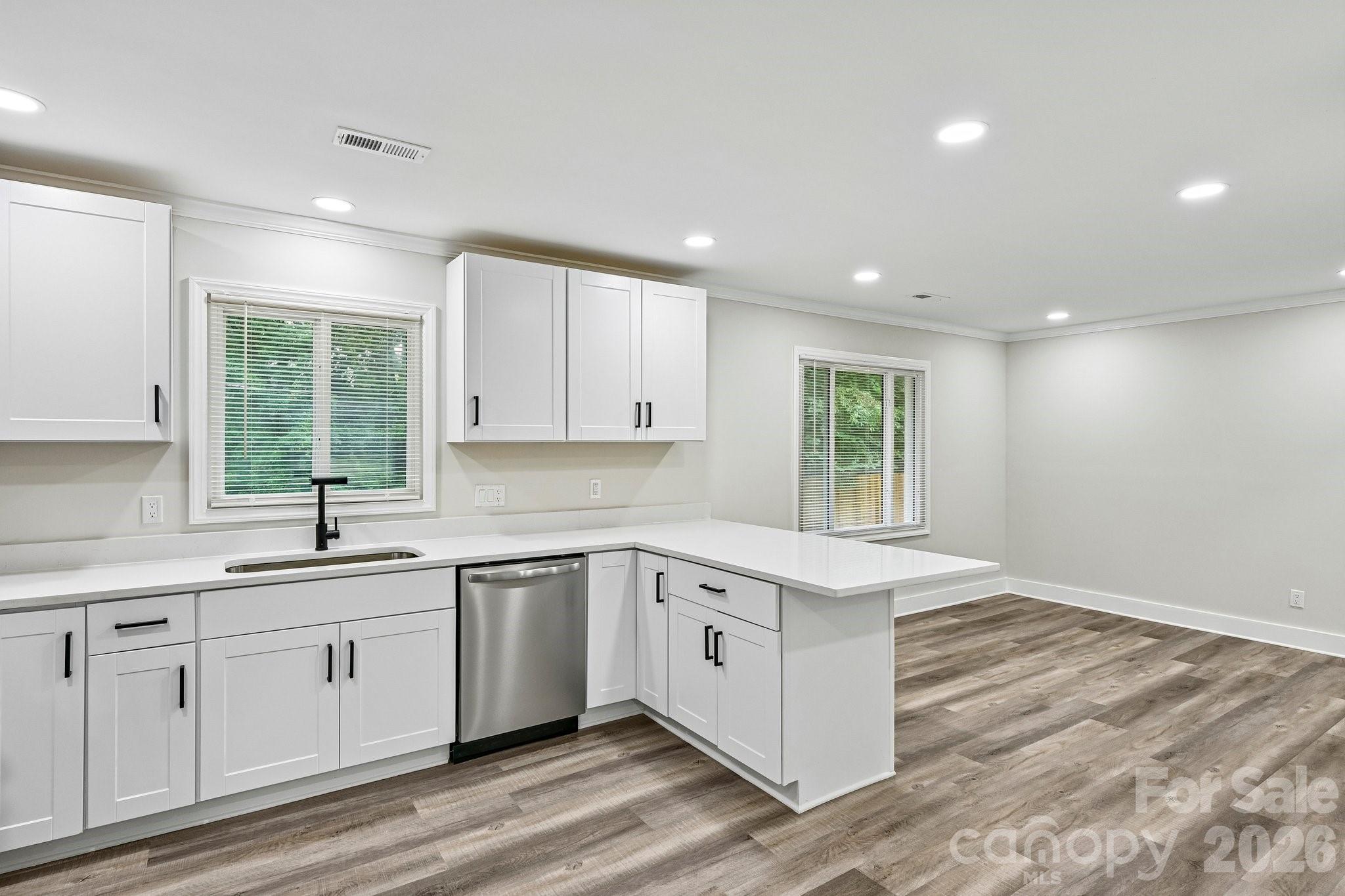 4022 Southgate Drive — Charlotte