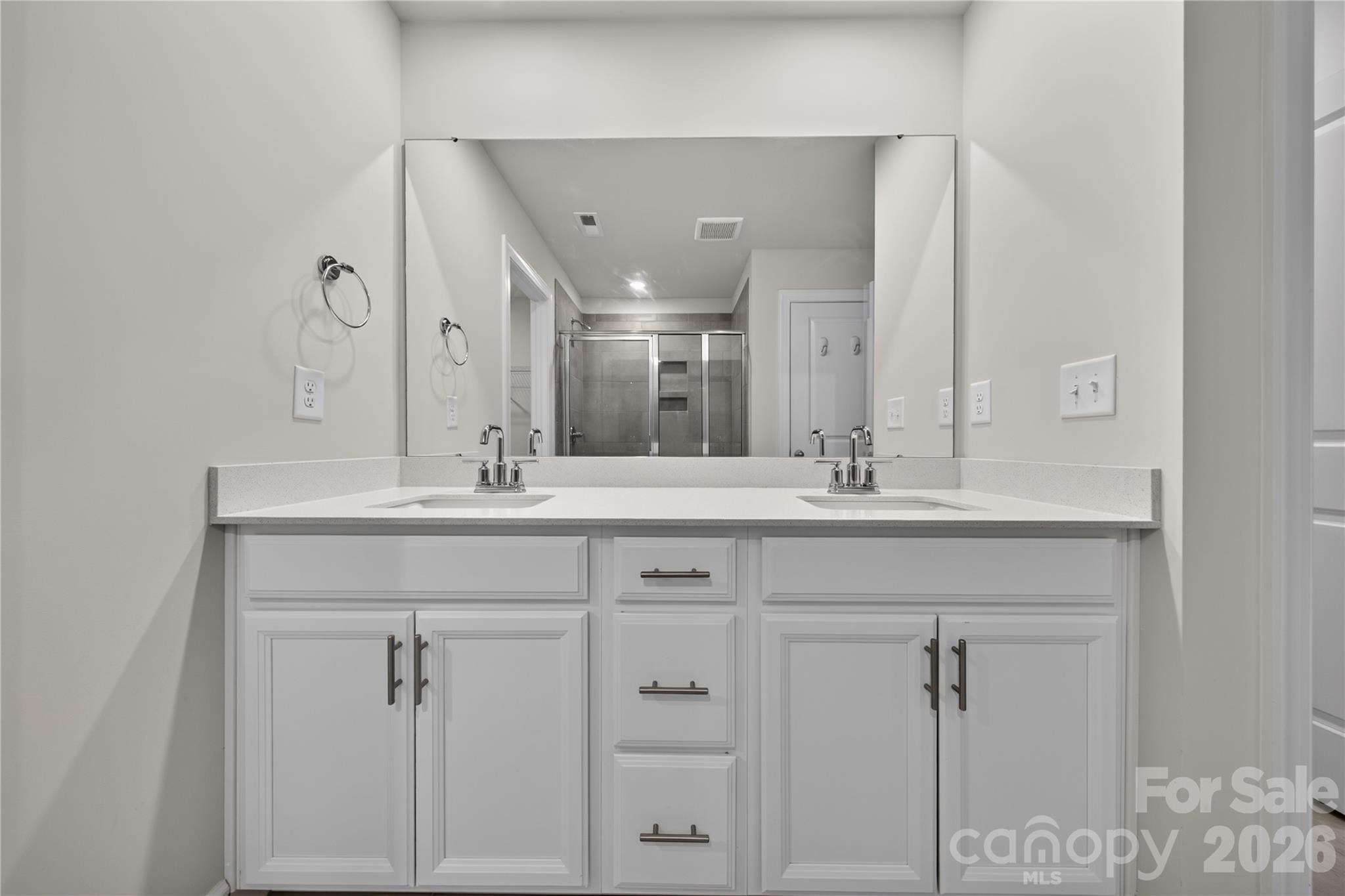 13222 Kenworth Road — Charlotte