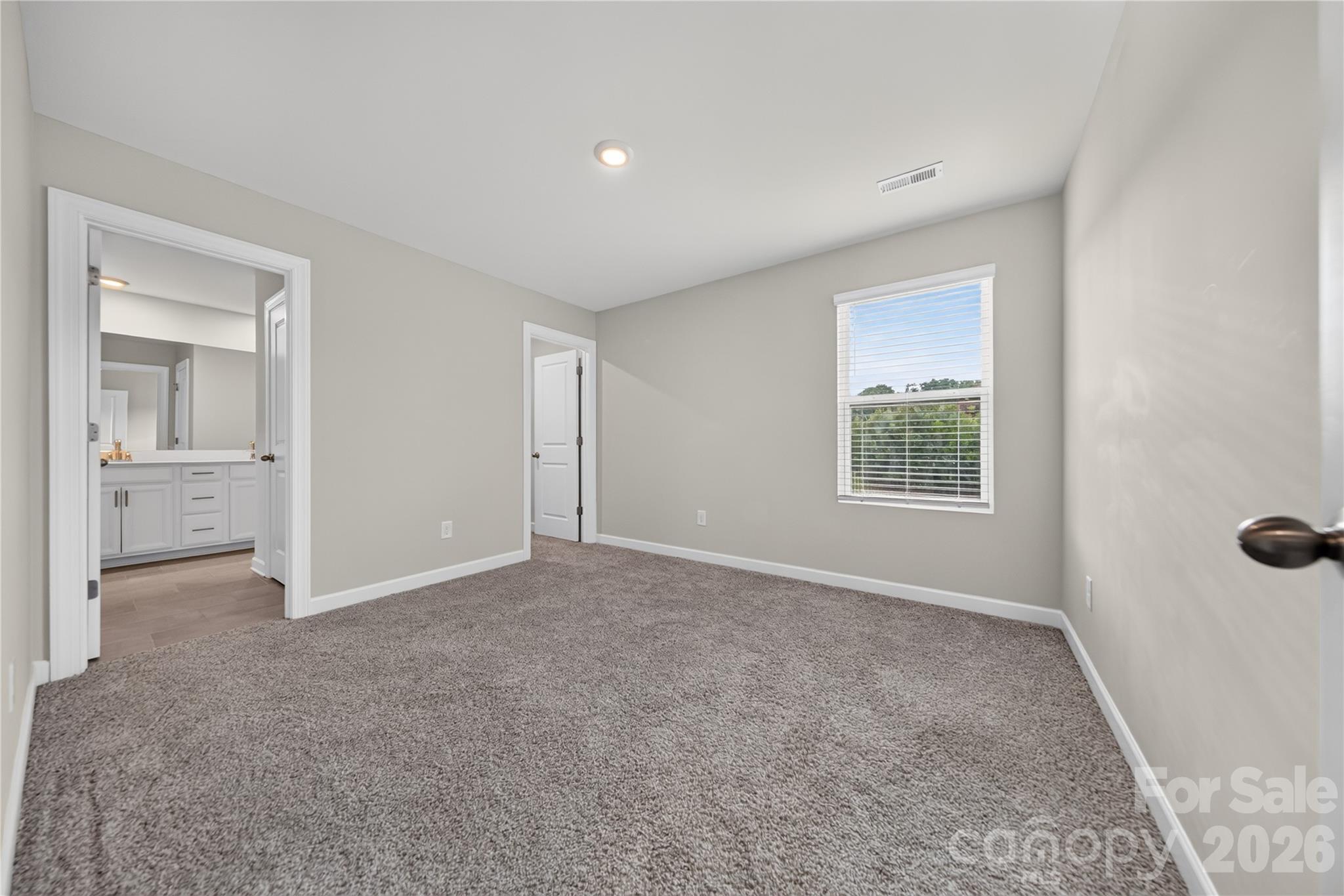 13222 Kenworth Road — Charlotte