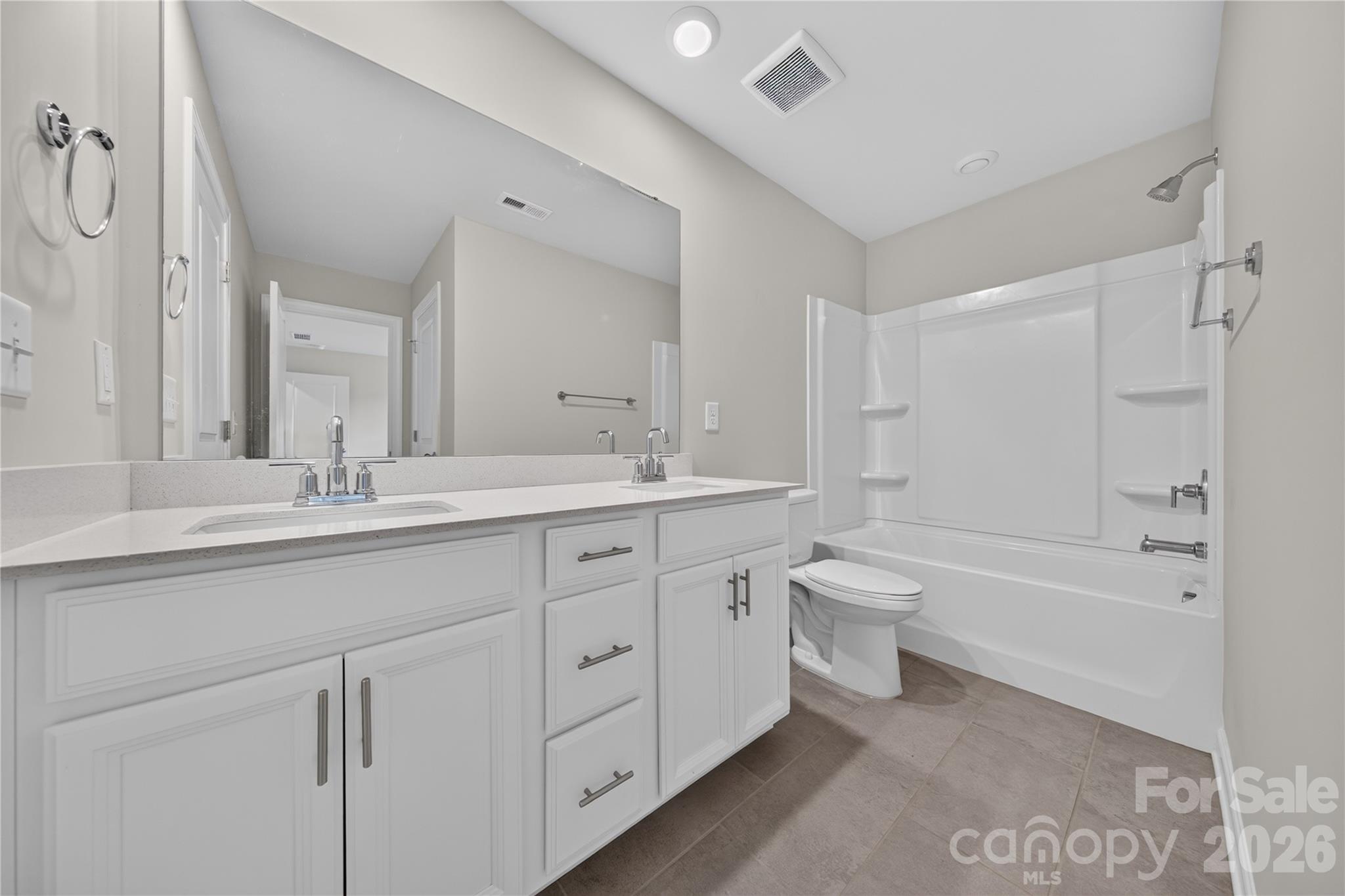 13222 Kenworth Road — Charlotte