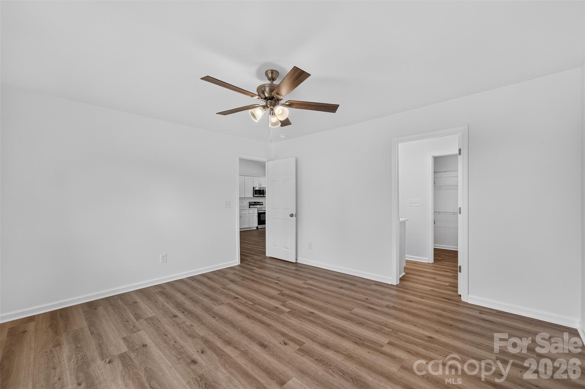 350 14th Avenue SW — Hickory