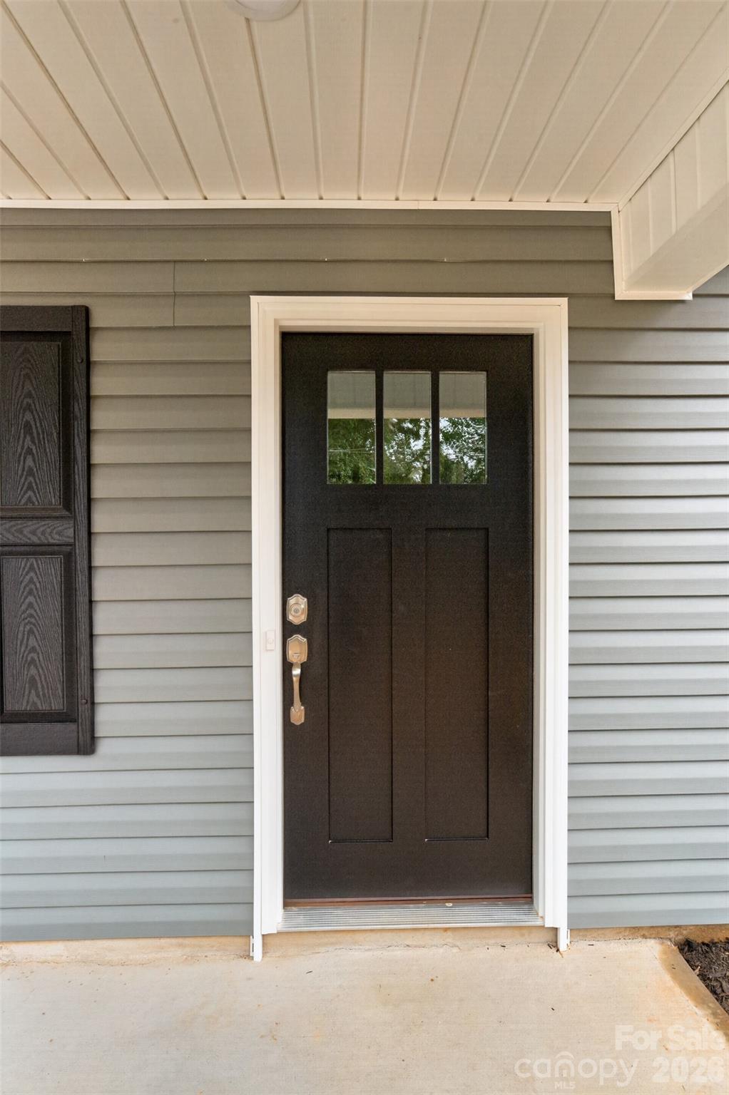 350 14th Avenue SW — Hickory