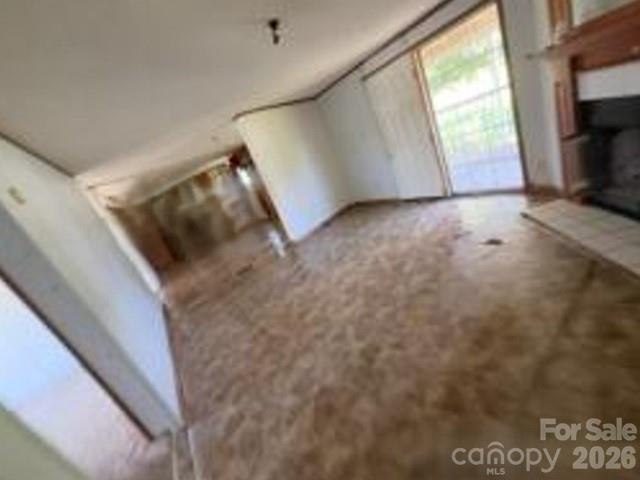 887 Stephens Road — Lumberton