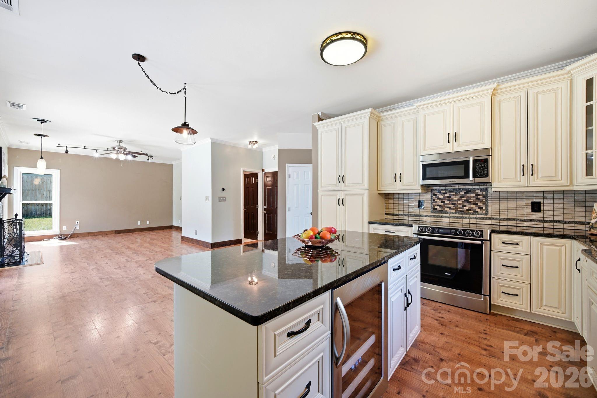 9028 Agnes Park Lane — Huntersville