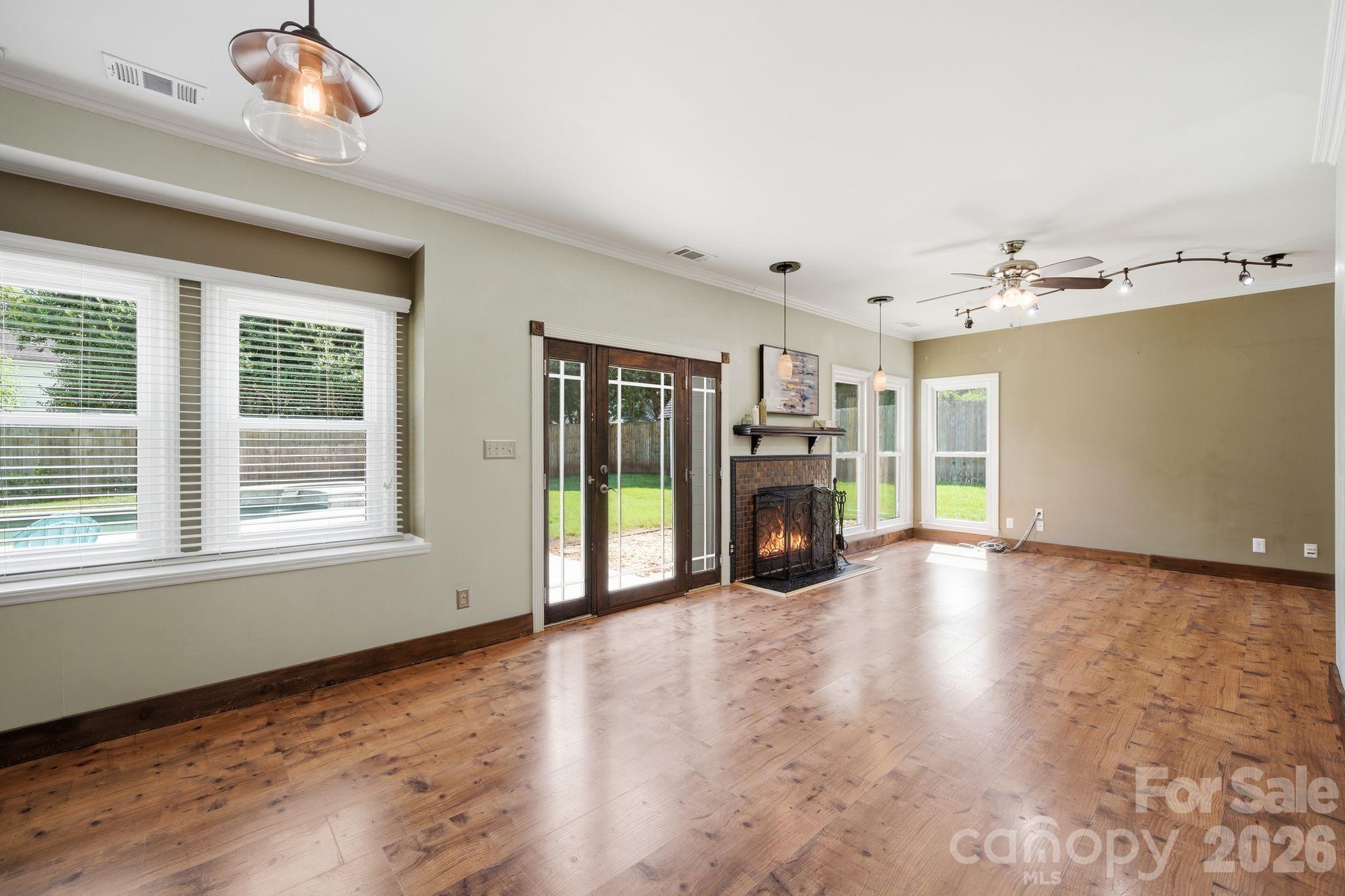 9028 Agnes Park Lane — Huntersville