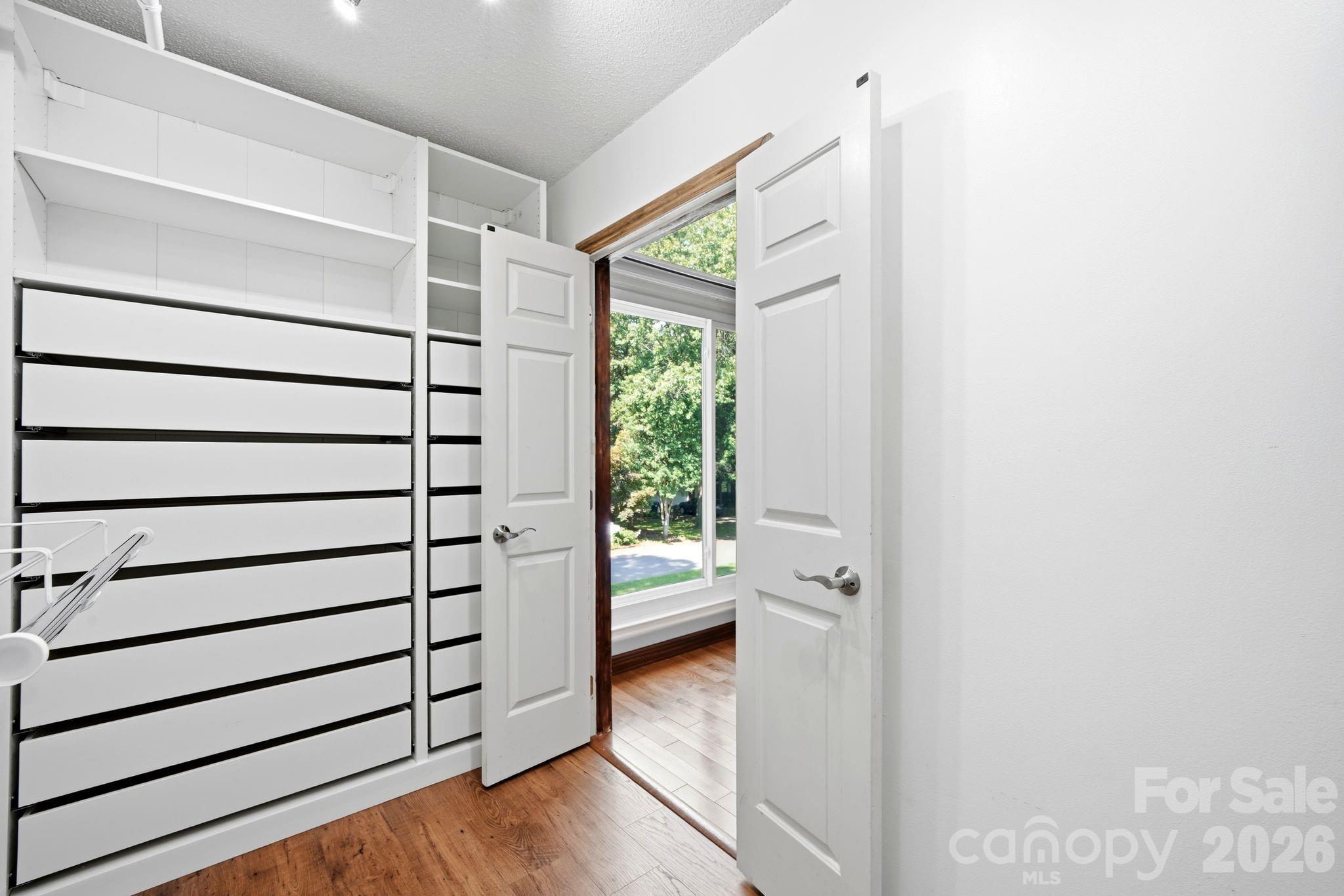 9028 Agnes Park Lane — Huntersville