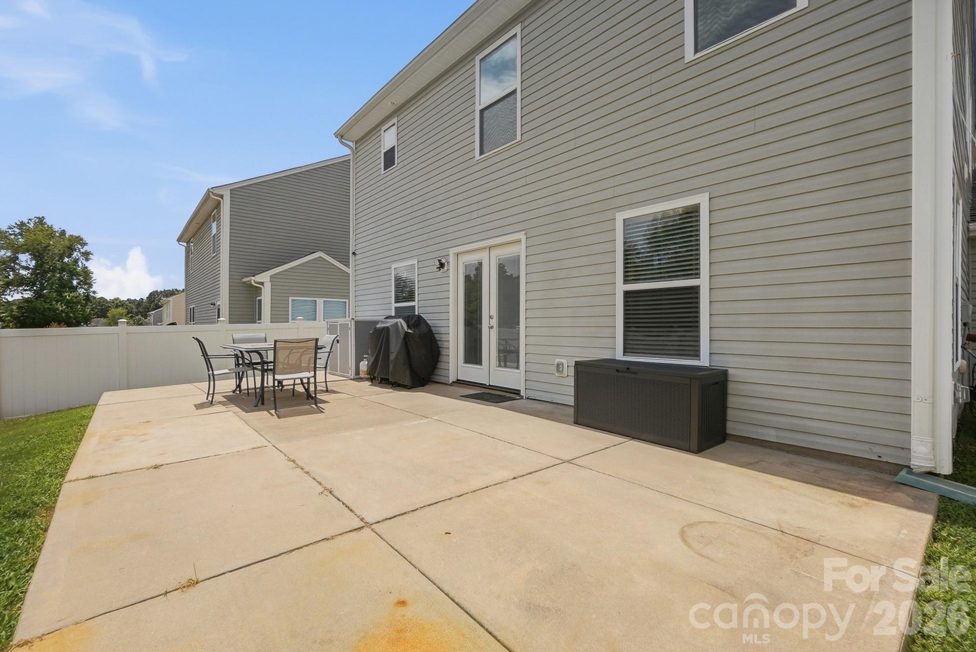 513 Sansberry Drive — York