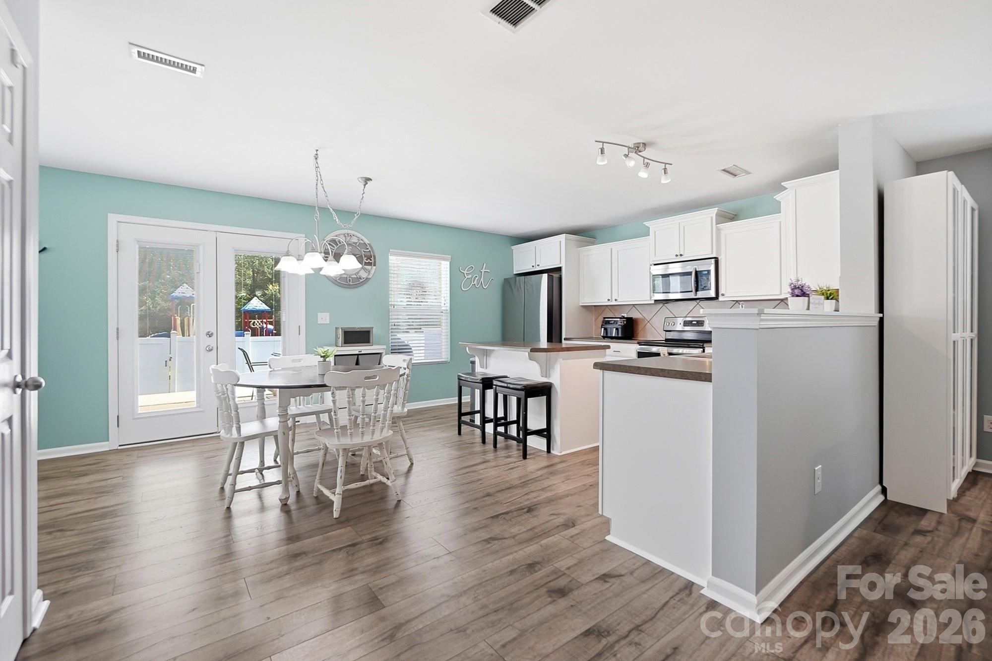 513 Sansberry Drive — York