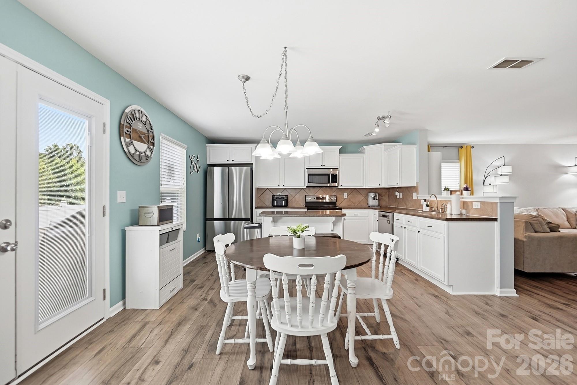 513 Sansberry Drive — York
