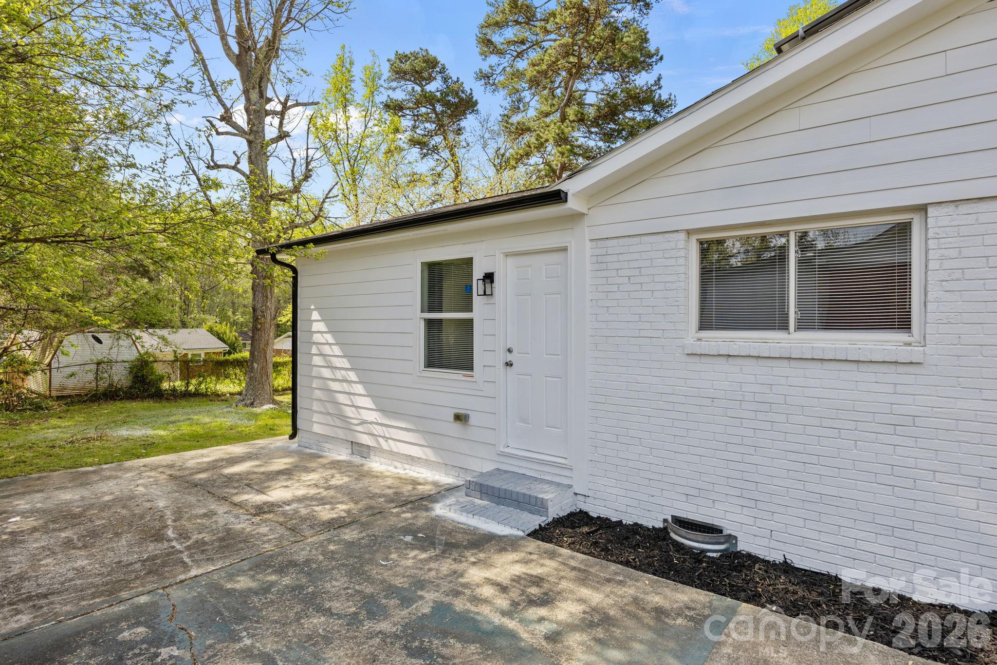 9300 Edgevale Drive — Charlotte