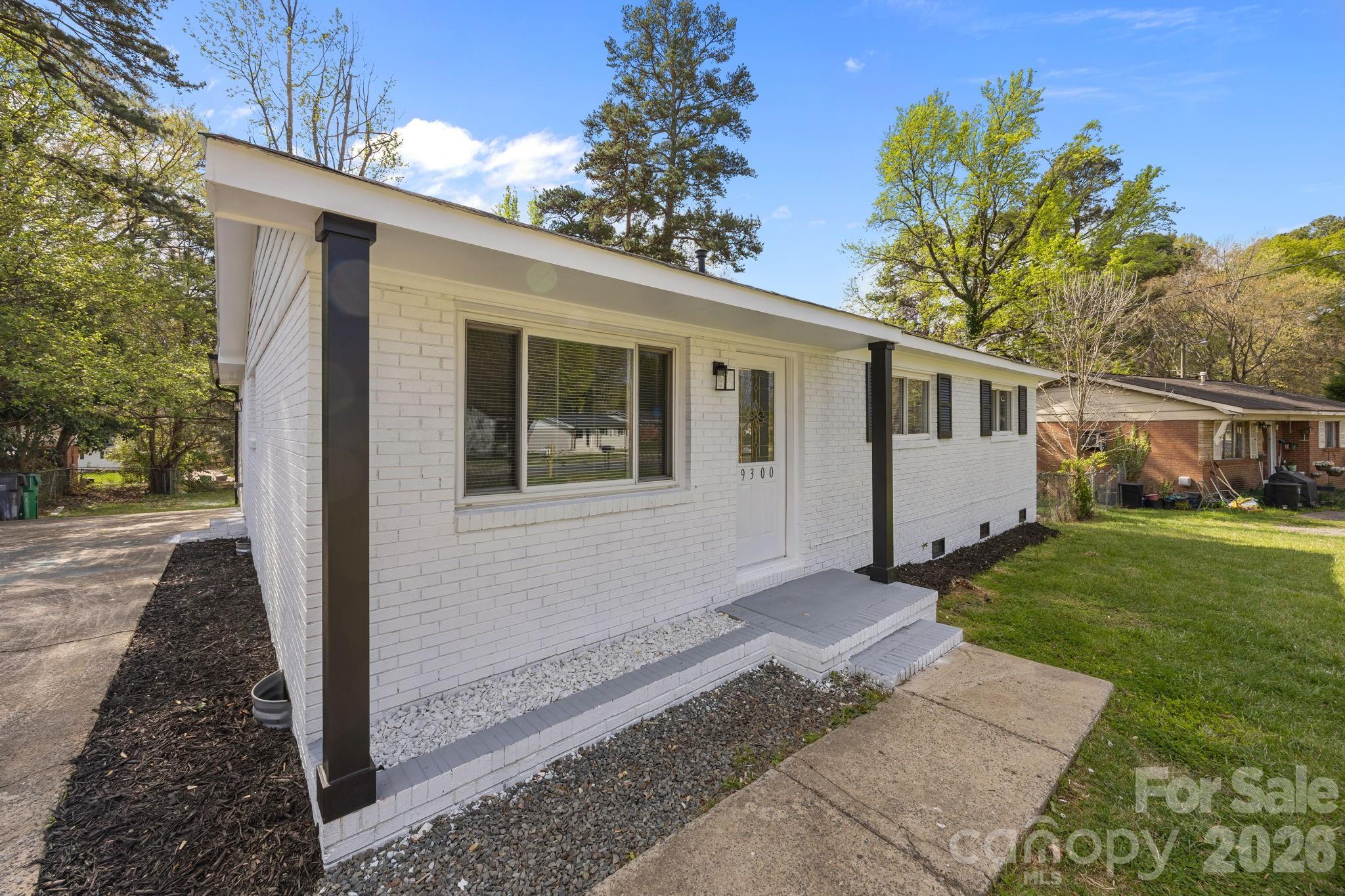 9300 Edgevale Drive — Charlotte