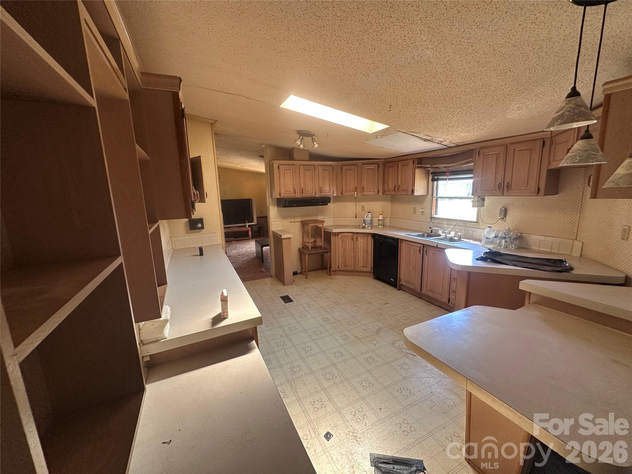 7509 Shady Oaks Road — Connelly Springs