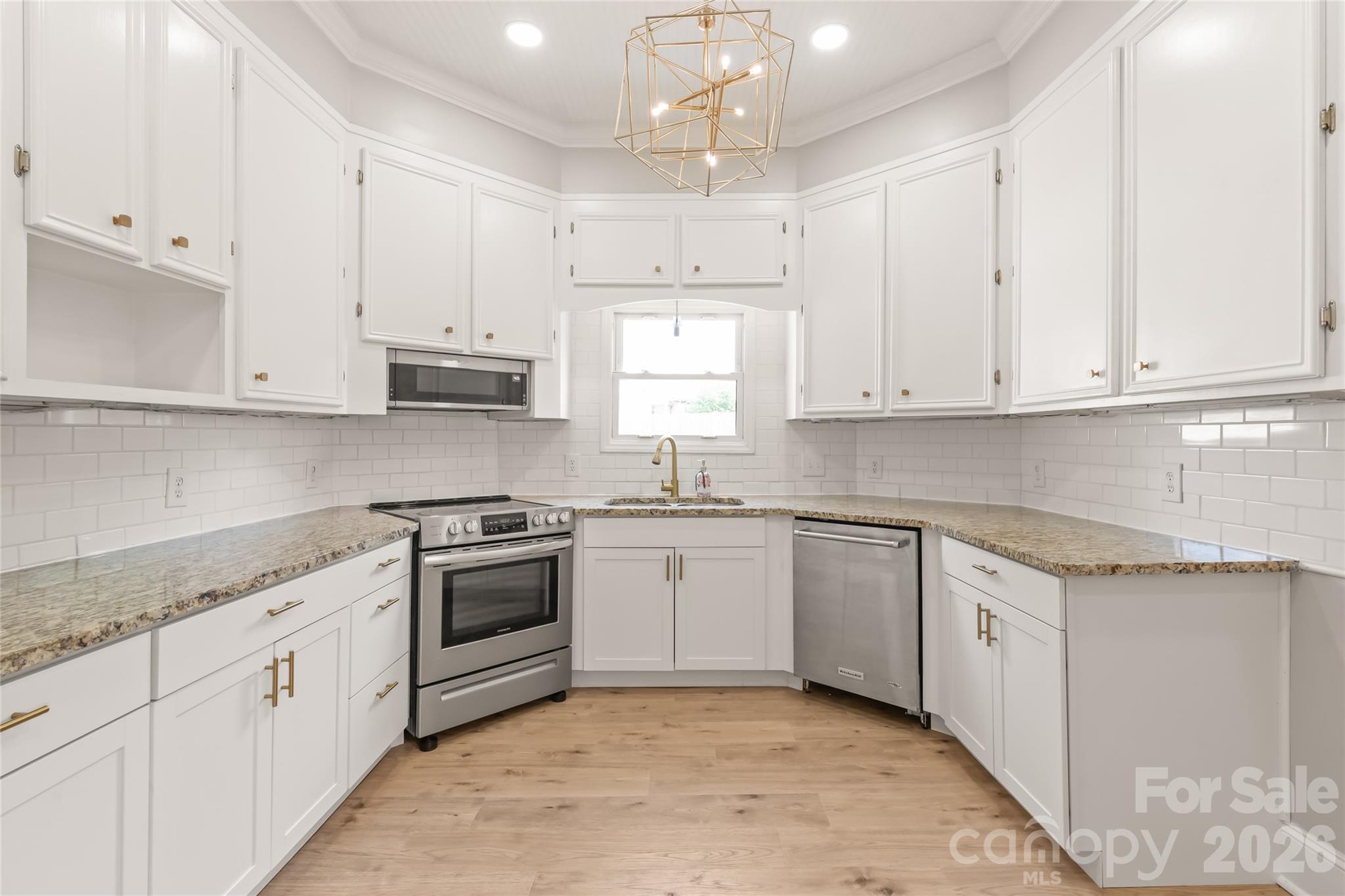 200 Park Avenue — Mount Holly