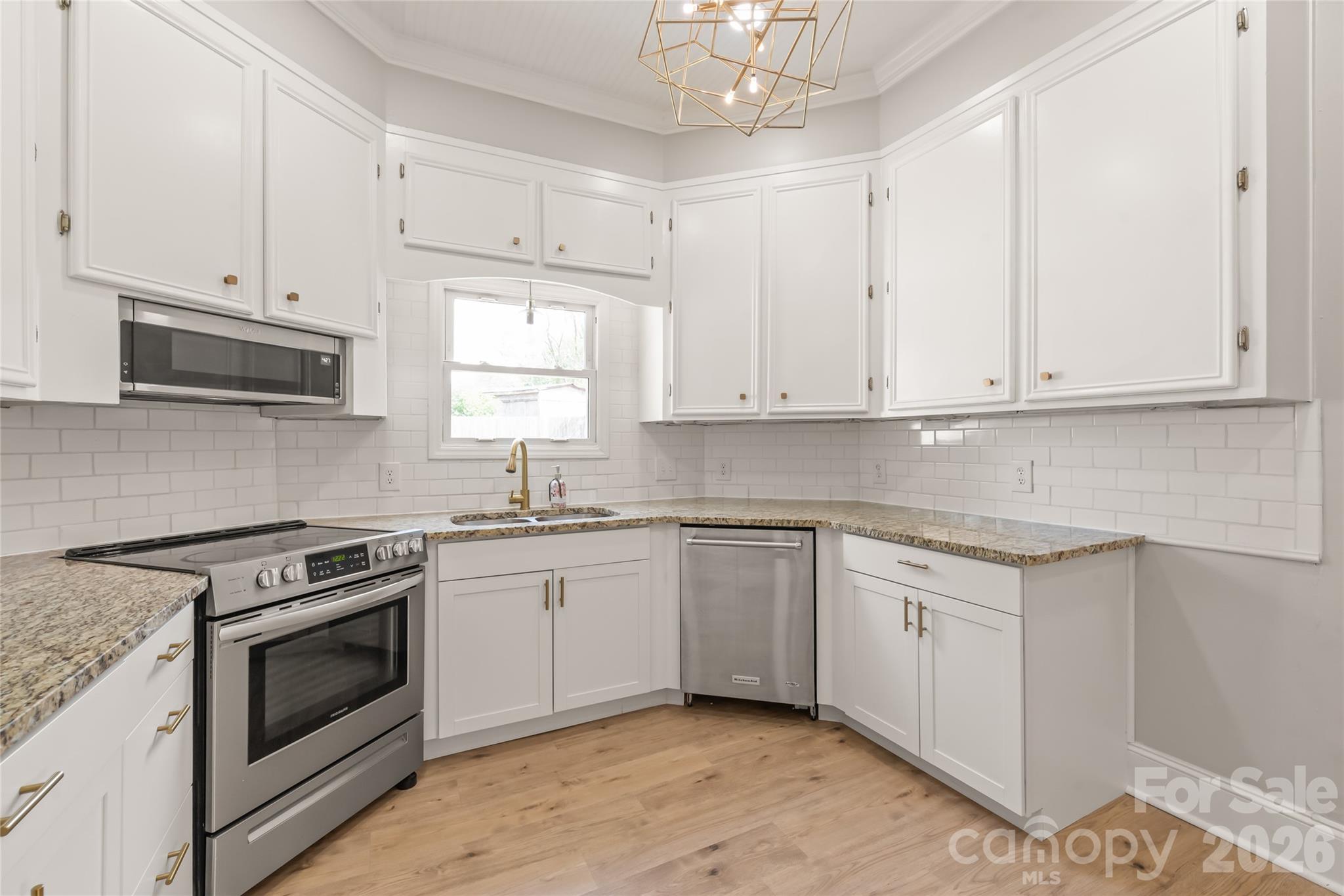 200 Park Avenue — Mount Holly
