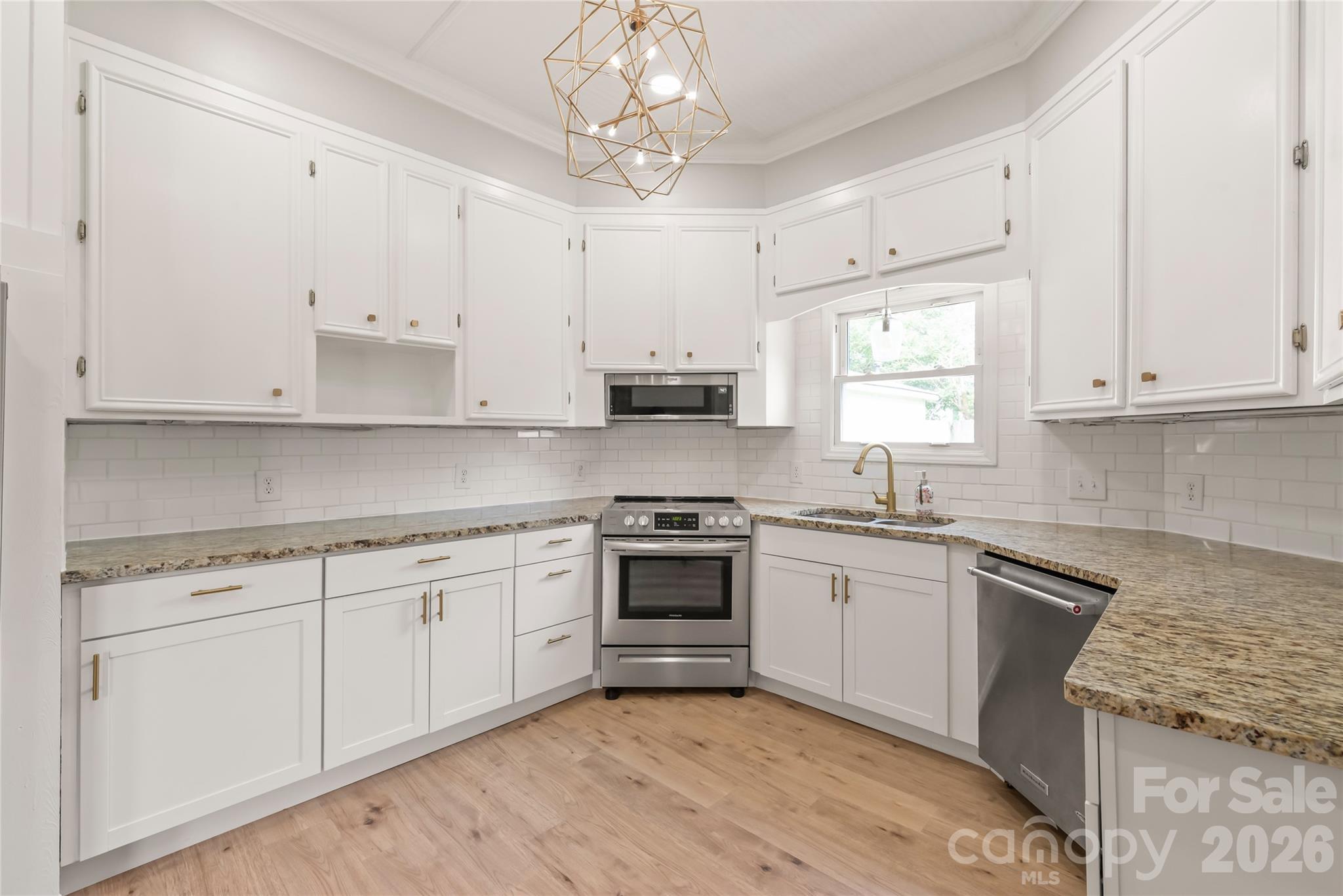 200 Park Avenue — Mount Holly