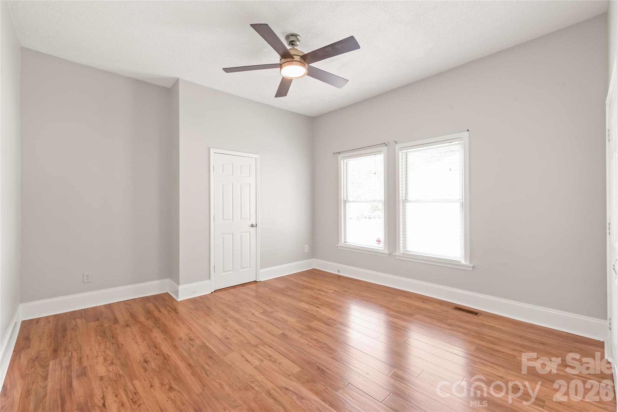 200 Park Avenue — Mount Holly