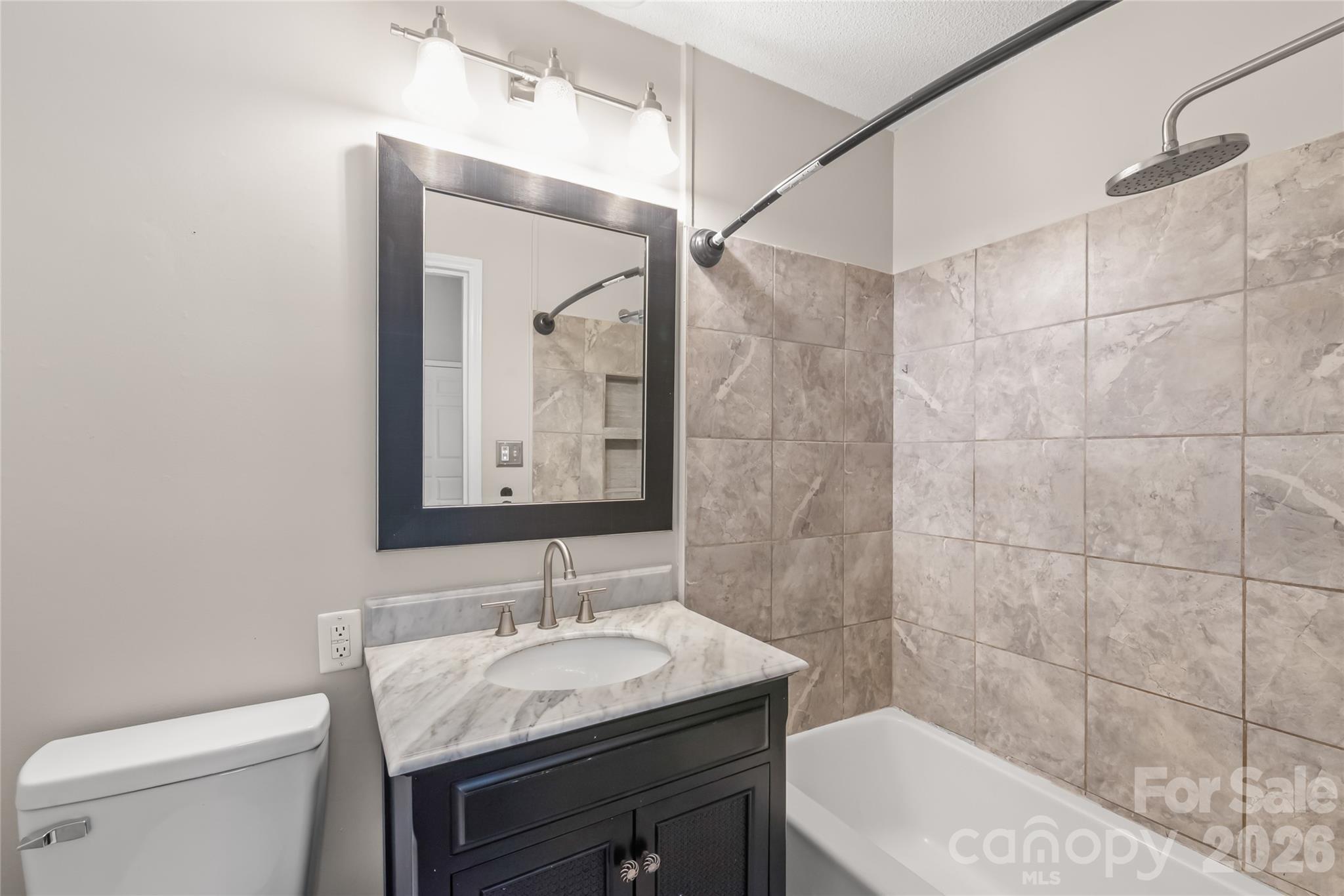 200 Park Avenue — Mount Holly