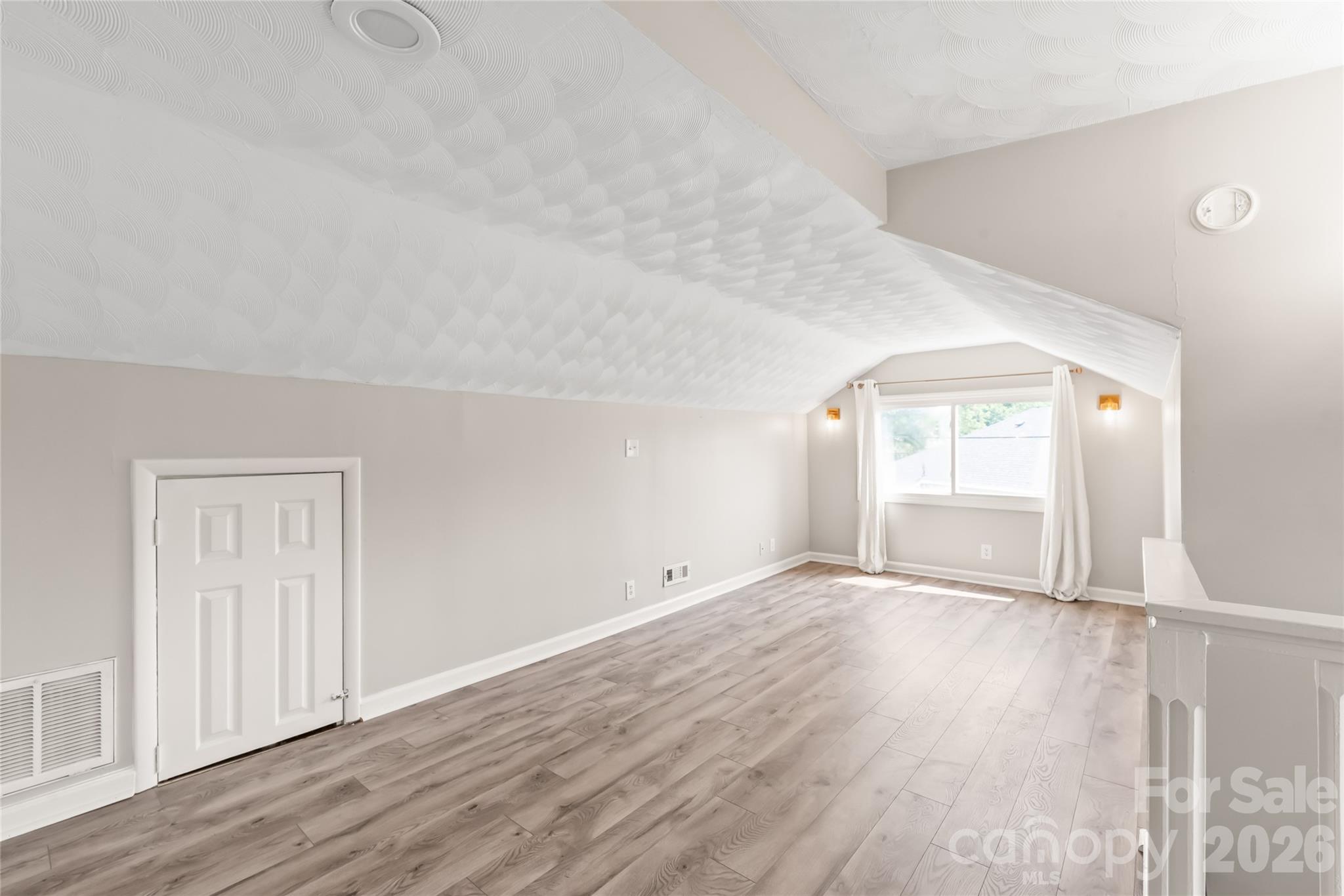 200 Park Avenue — Mount Holly