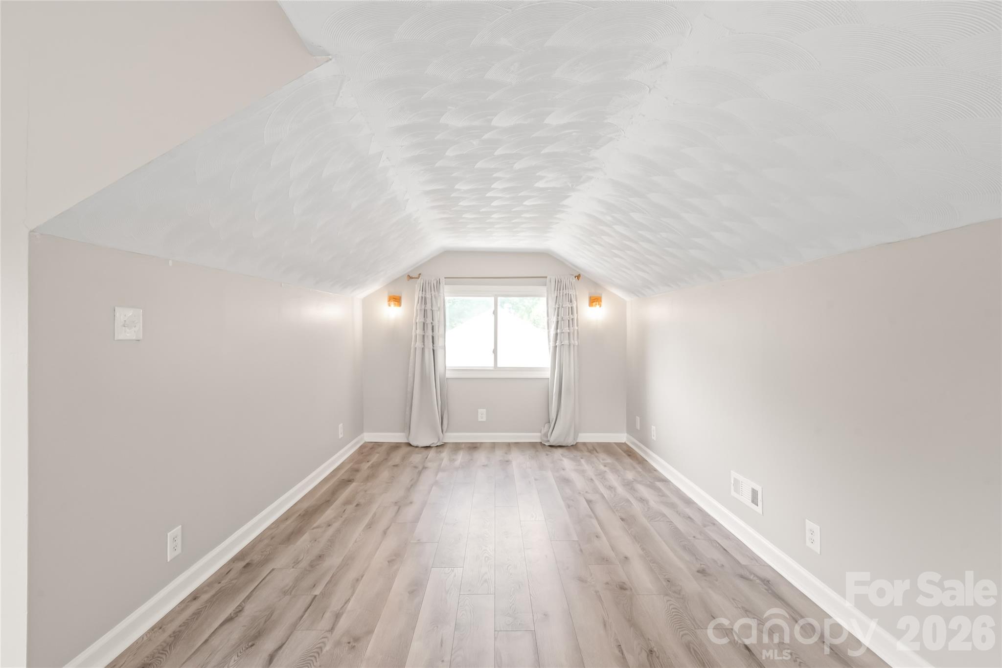200 Park Avenue — Mount Holly