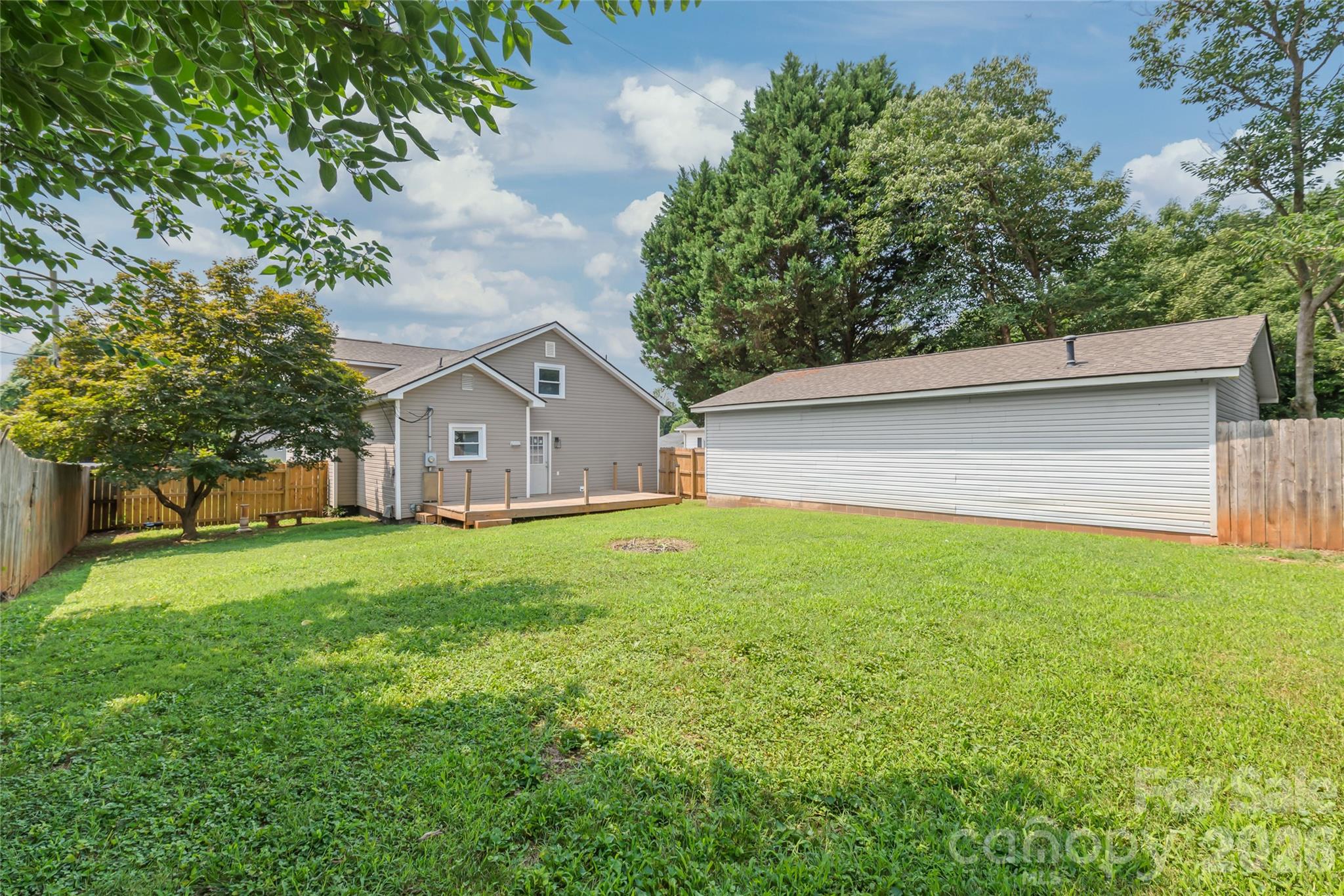 200 Park Avenue — Mount Holly