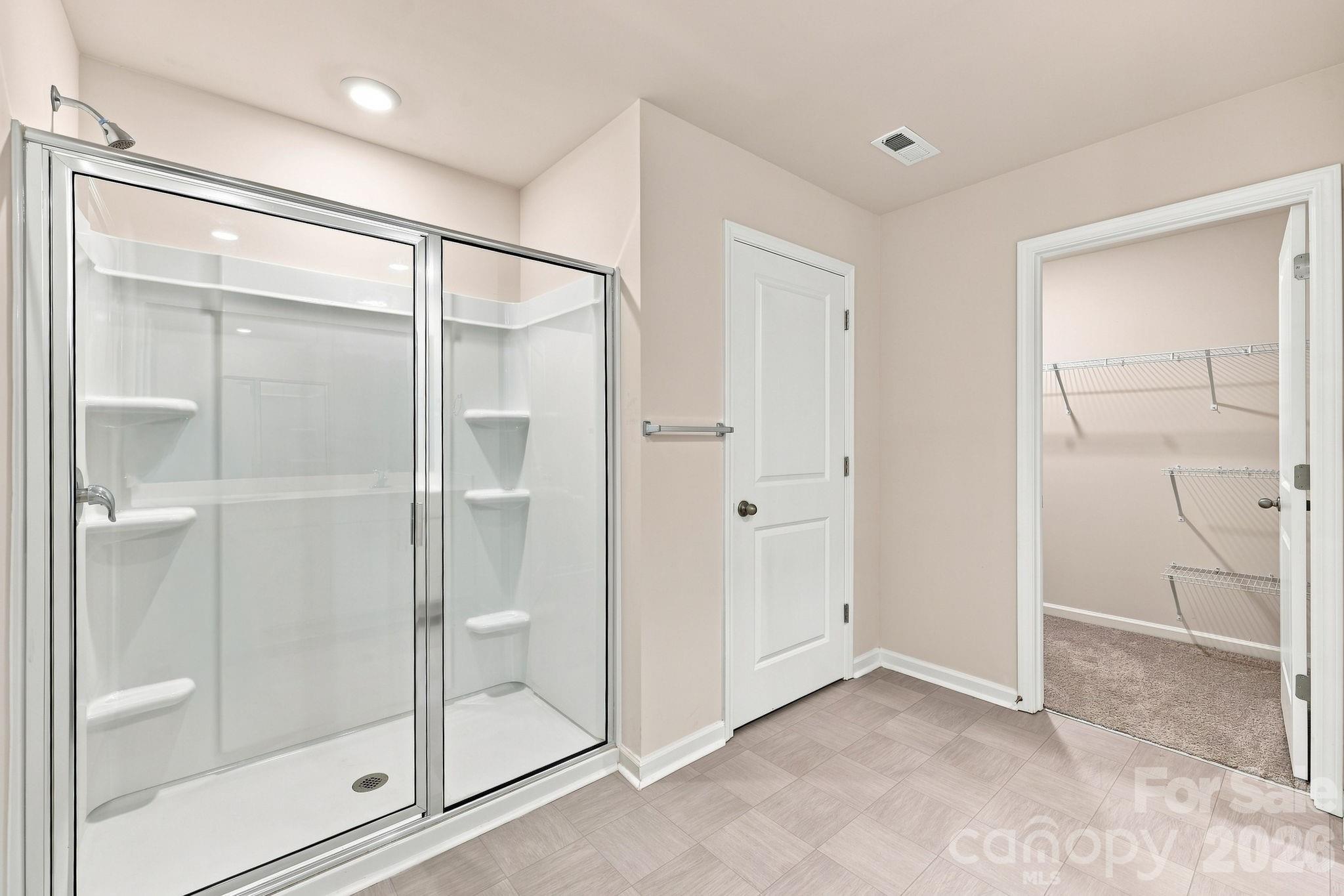 8133 Clairwood Drive — Charlotte