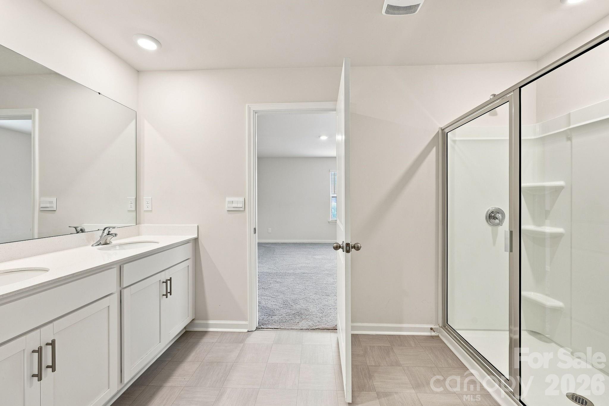 8133 Clairwood Drive — Charlotte