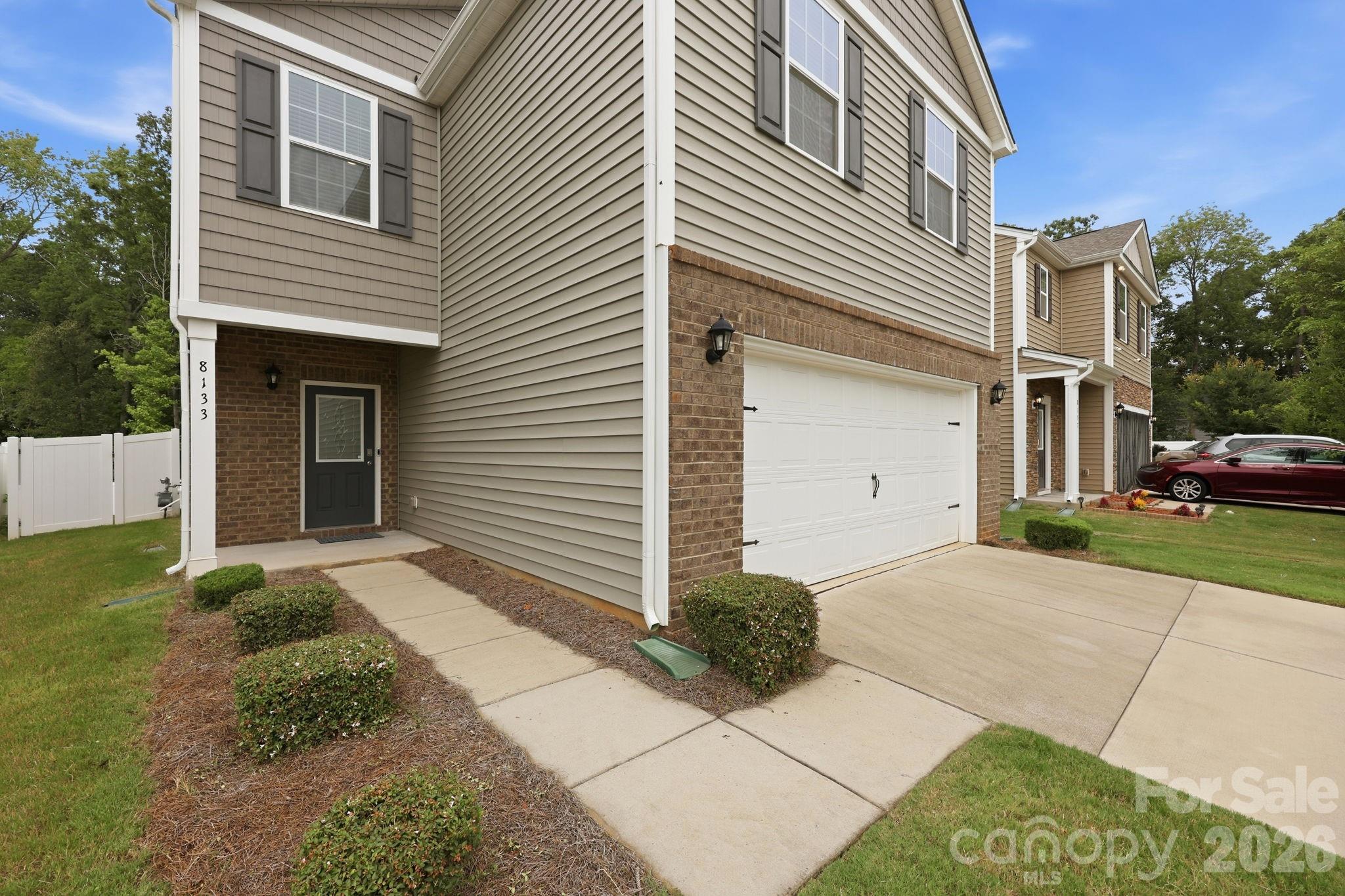8133 Clairwood Drive — Charlotte