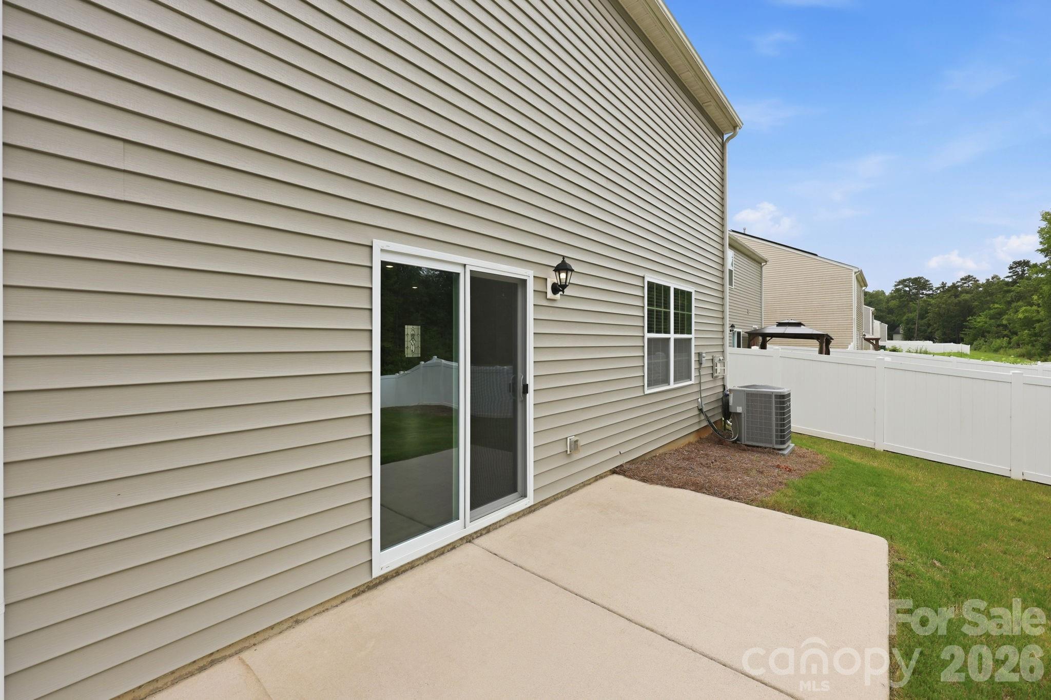 8133 Clairwood Drive — Charlotte