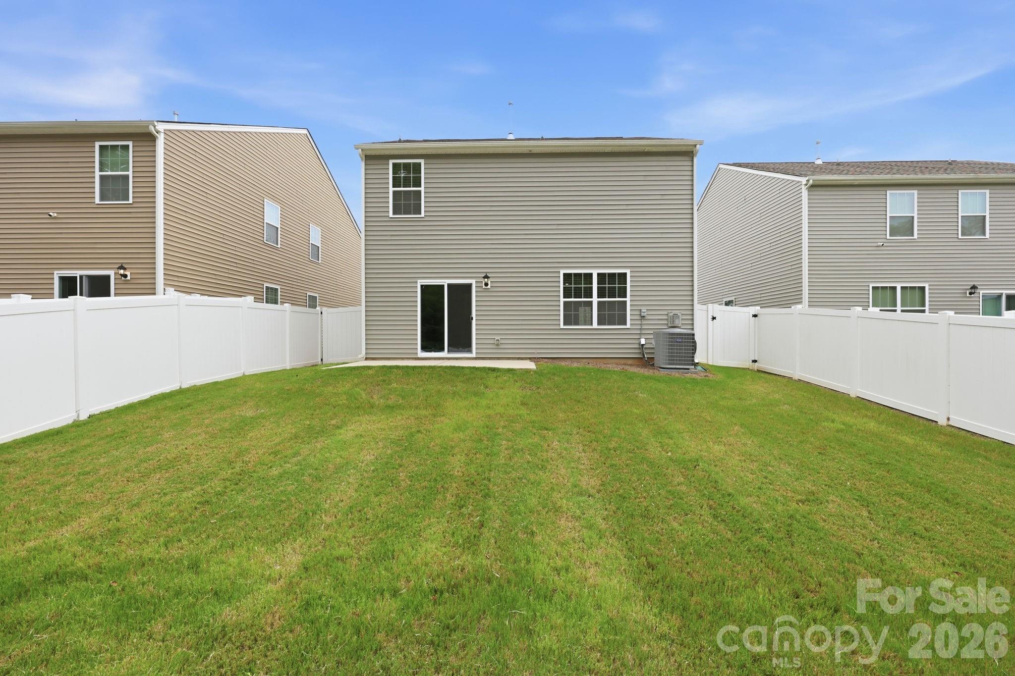 8133 Clairwood Drive — Charlotte