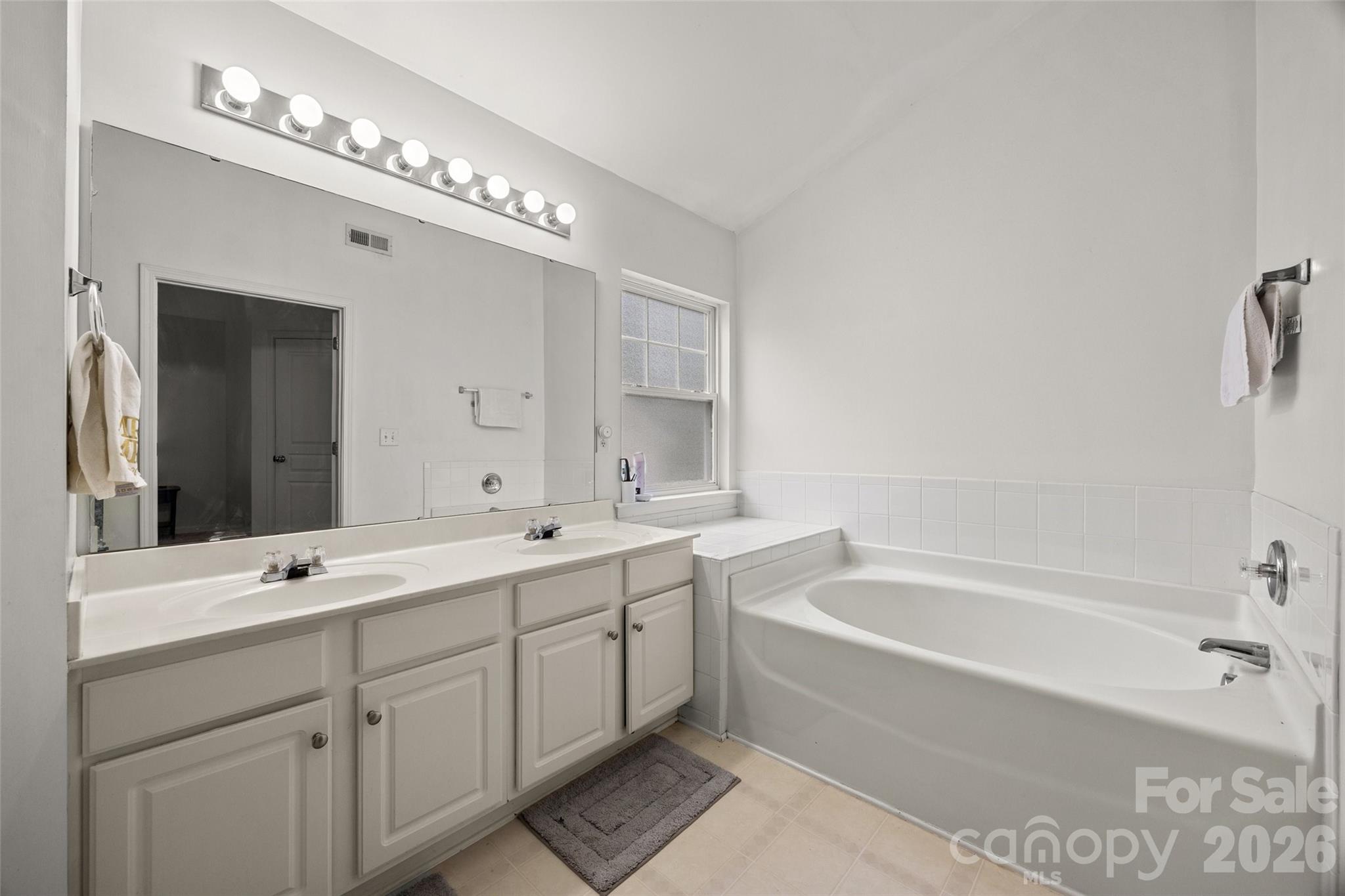 10216 Old Carolina Drive — Charlotte