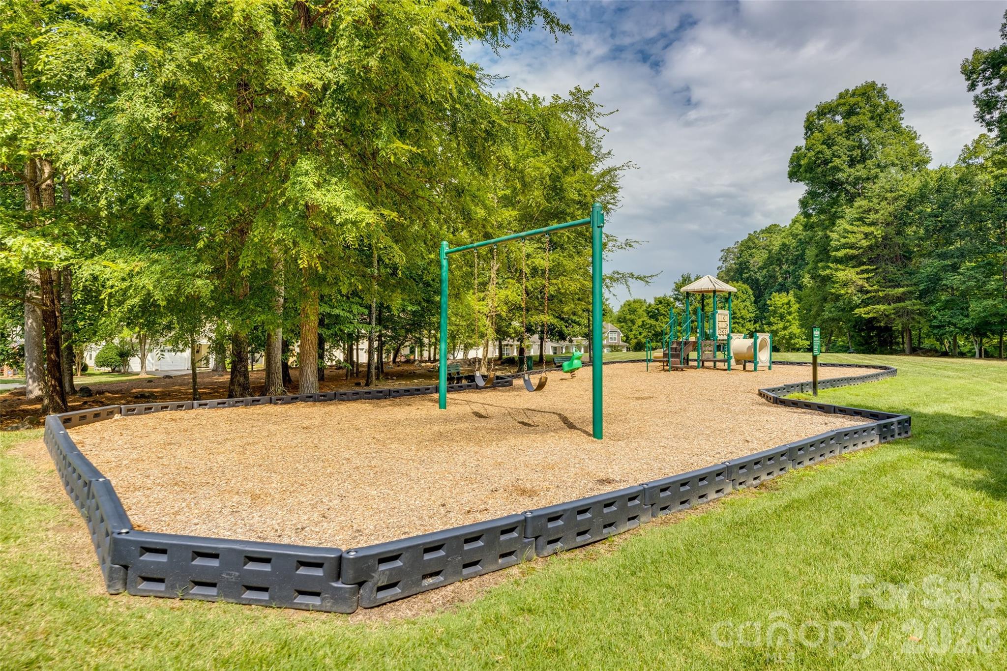10216 Old Carolina Drive — Charlotte
