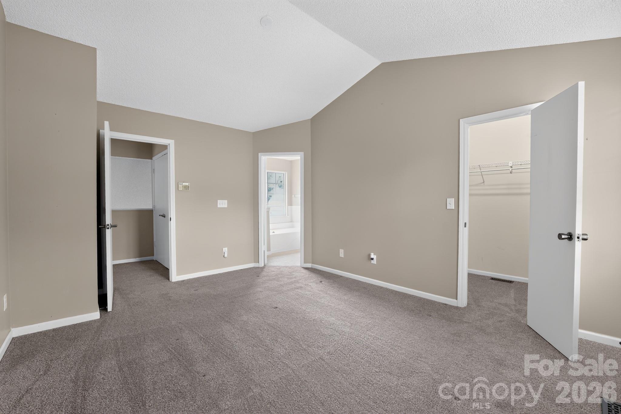 8220 Upsall Court — Charlotte