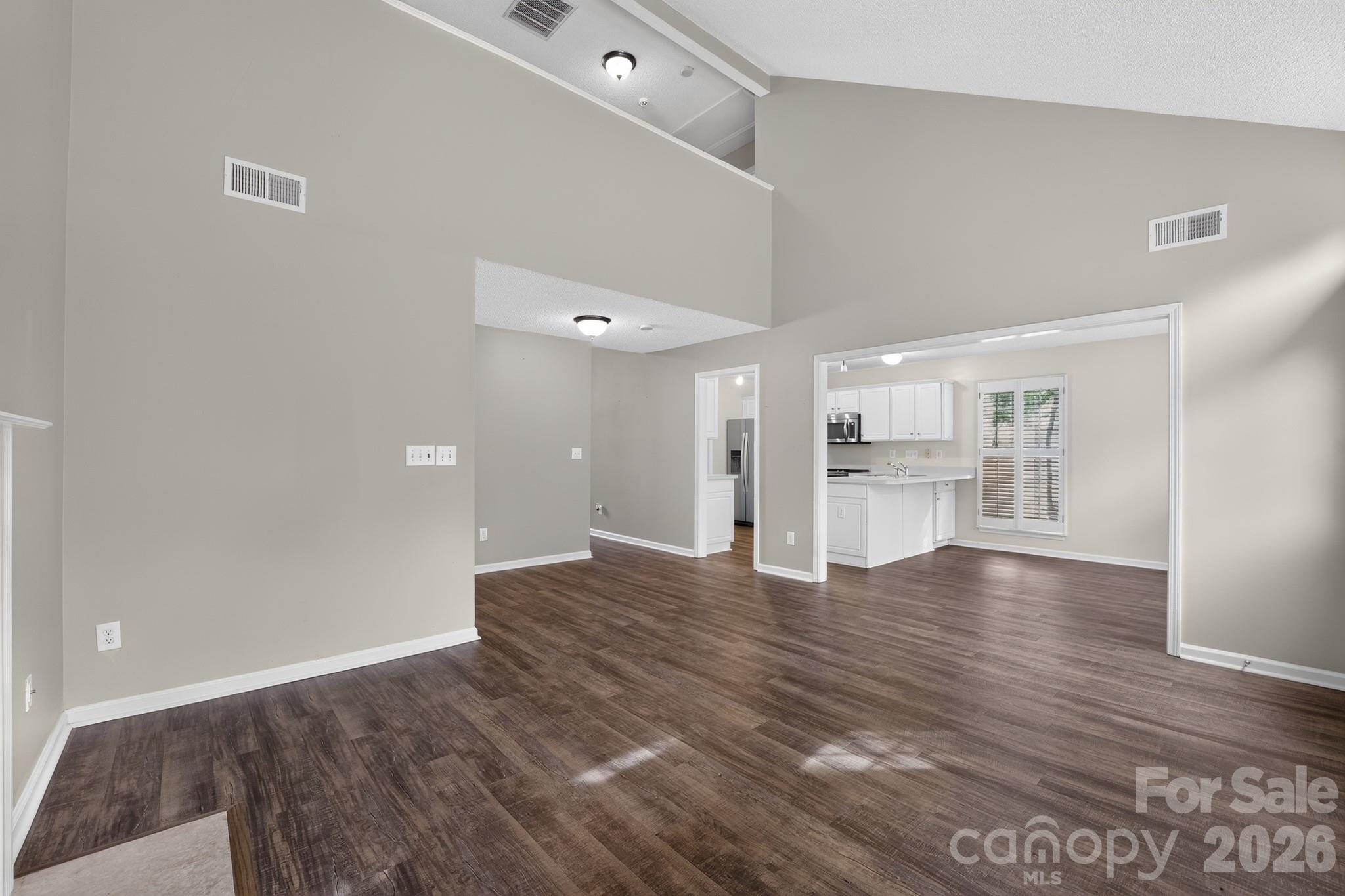 8220 Upsall Court — Charlotte
