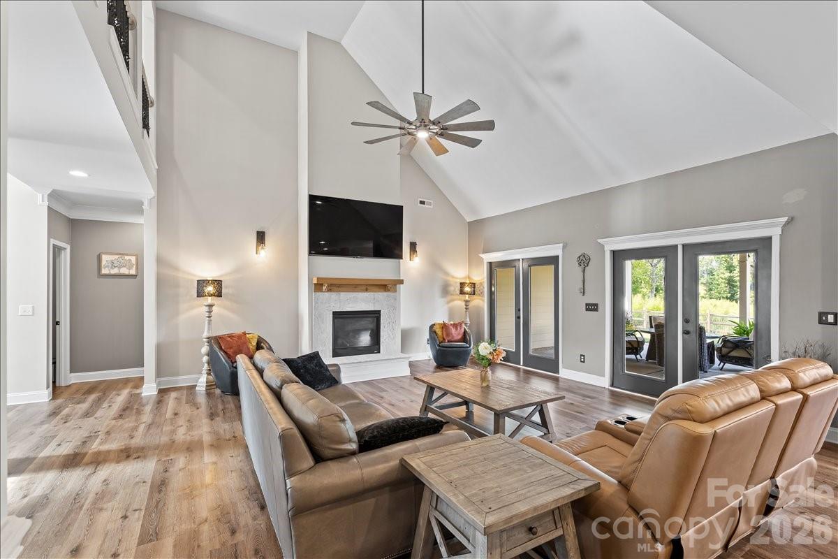 2915 S Point Road — Belmont