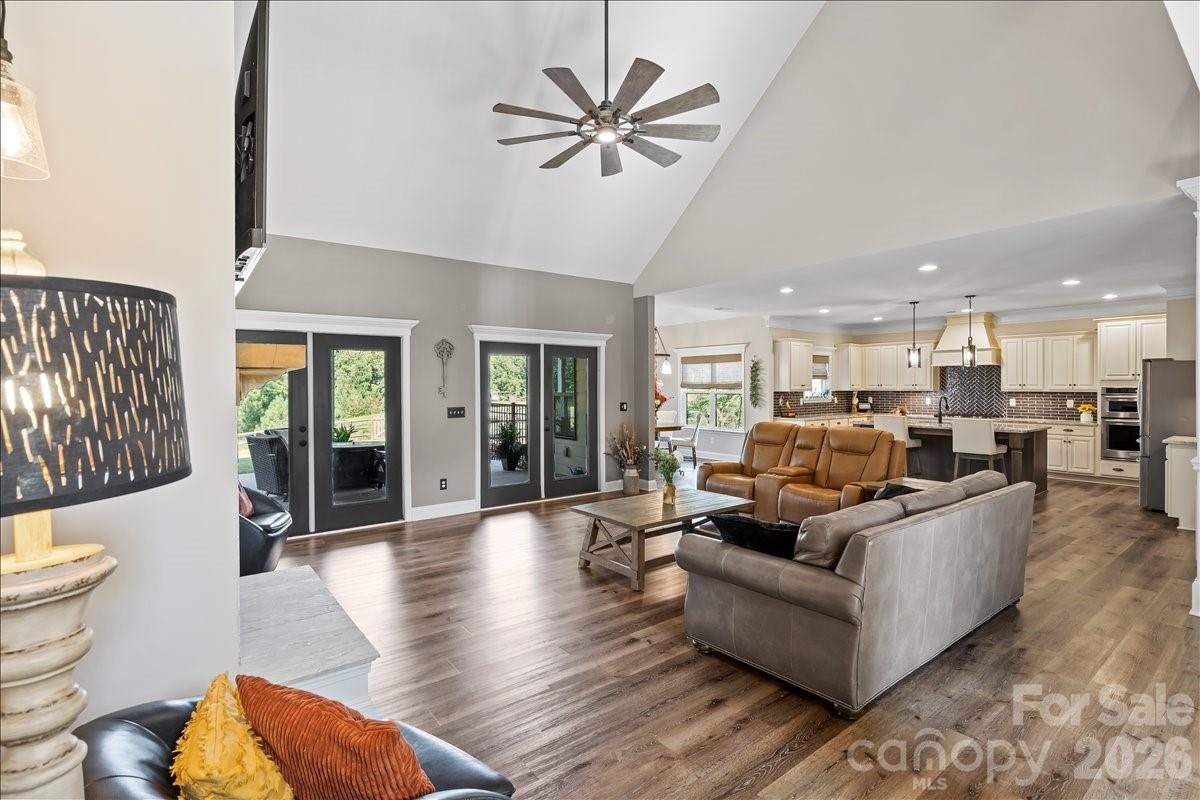 2915 S Point Road — Belmont