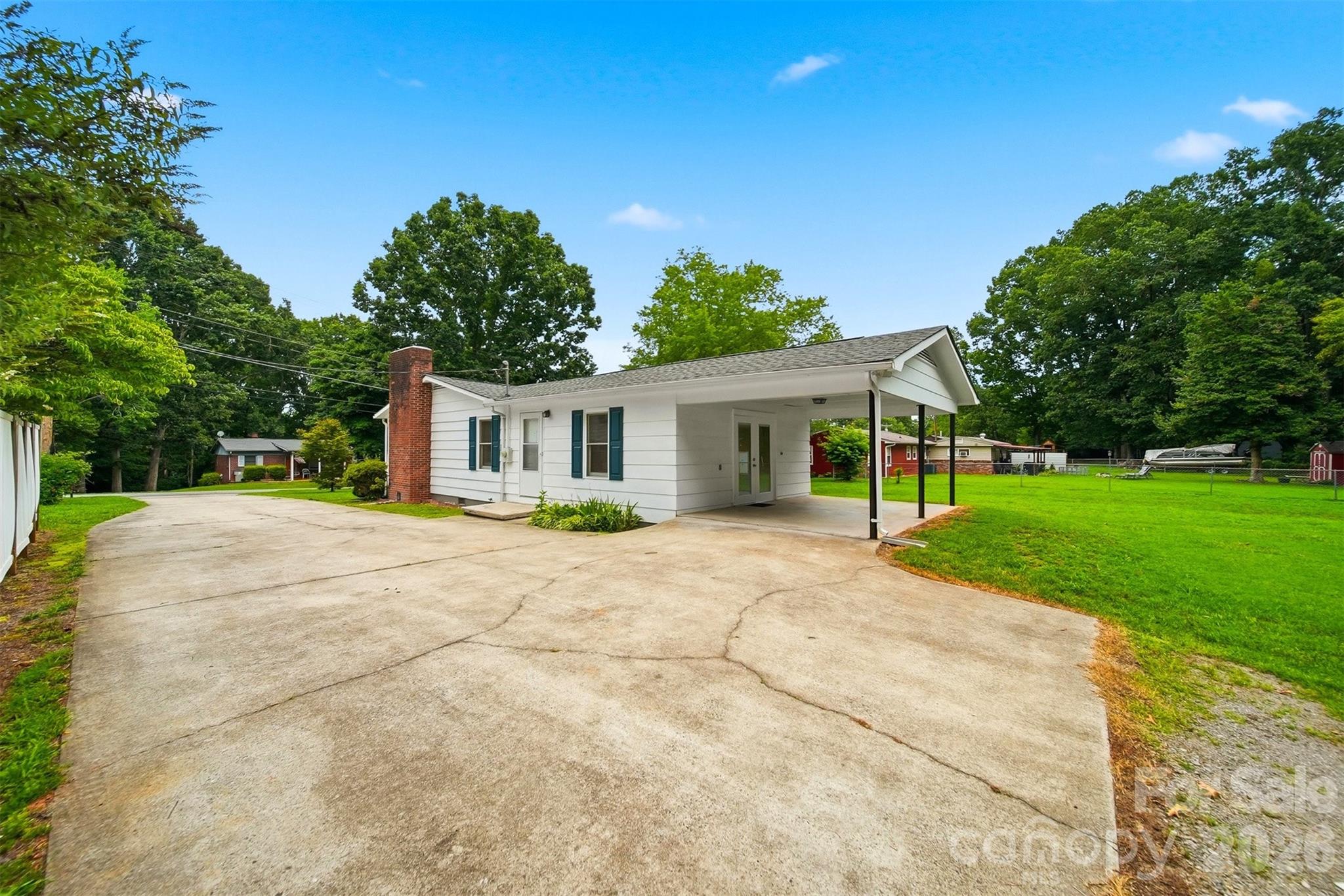 459 Swanson Drive SW — Lenoir
