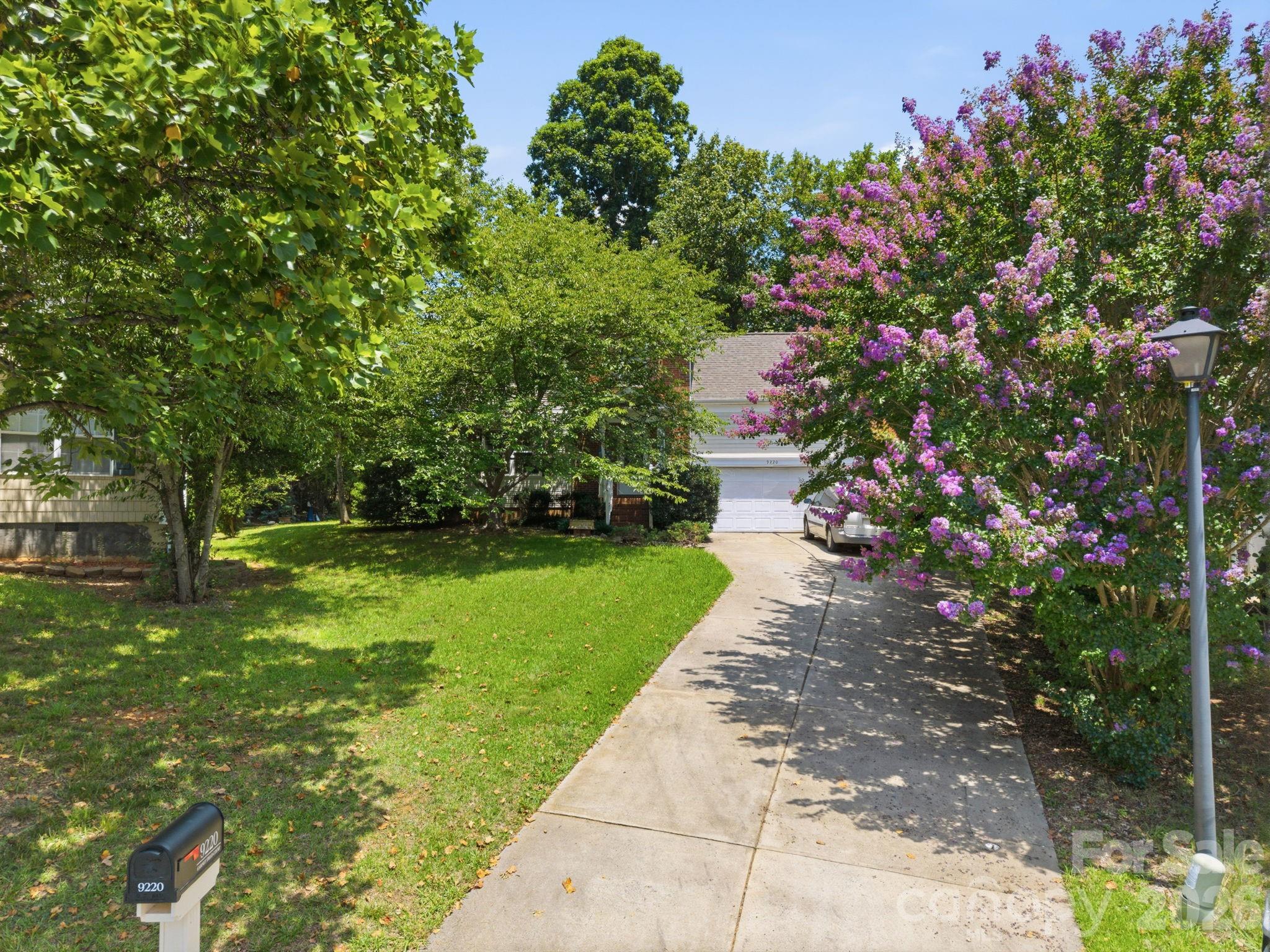 9220 Garnet Field Court — Charlotte